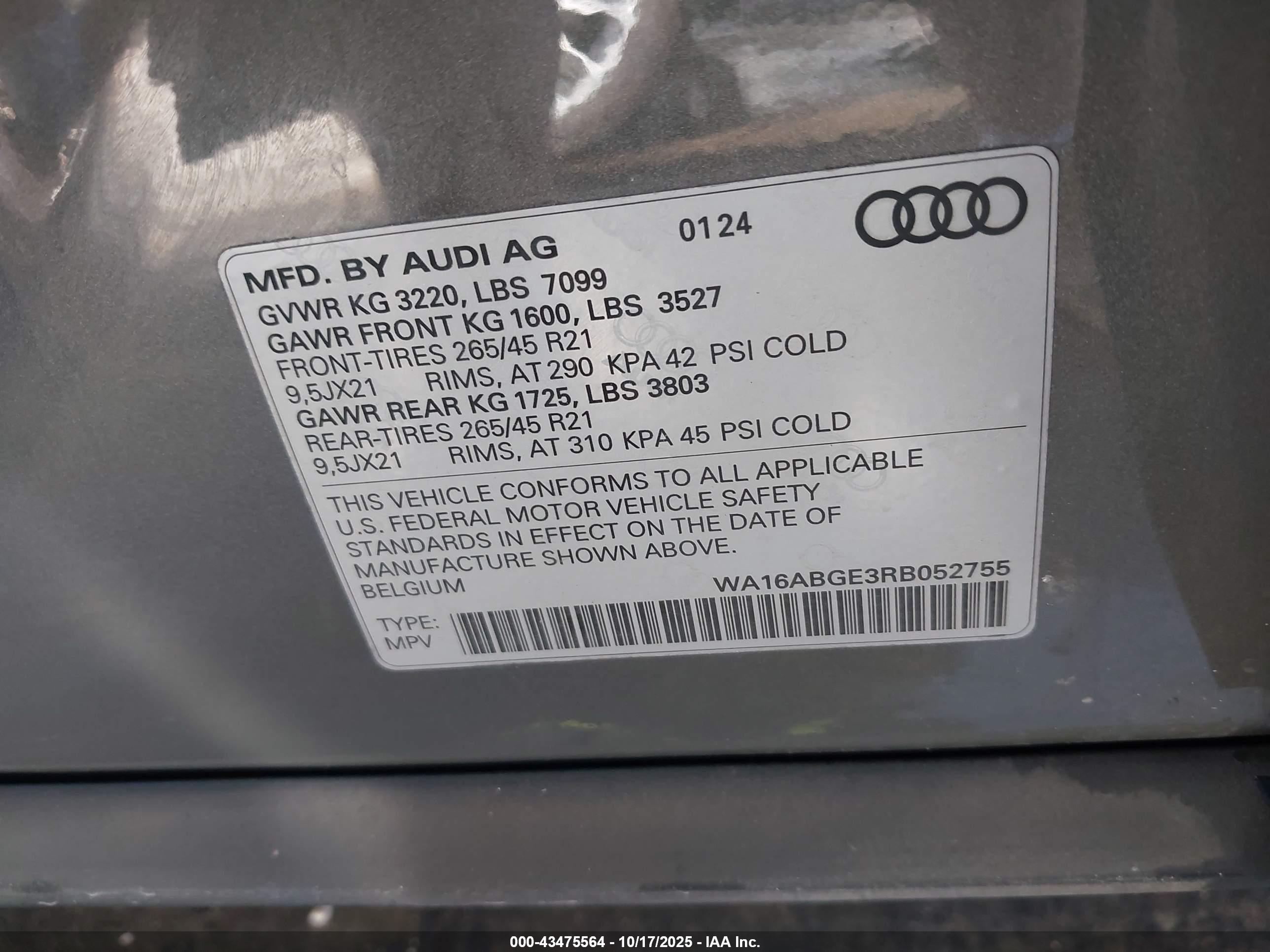 AUDI Q8 image 9