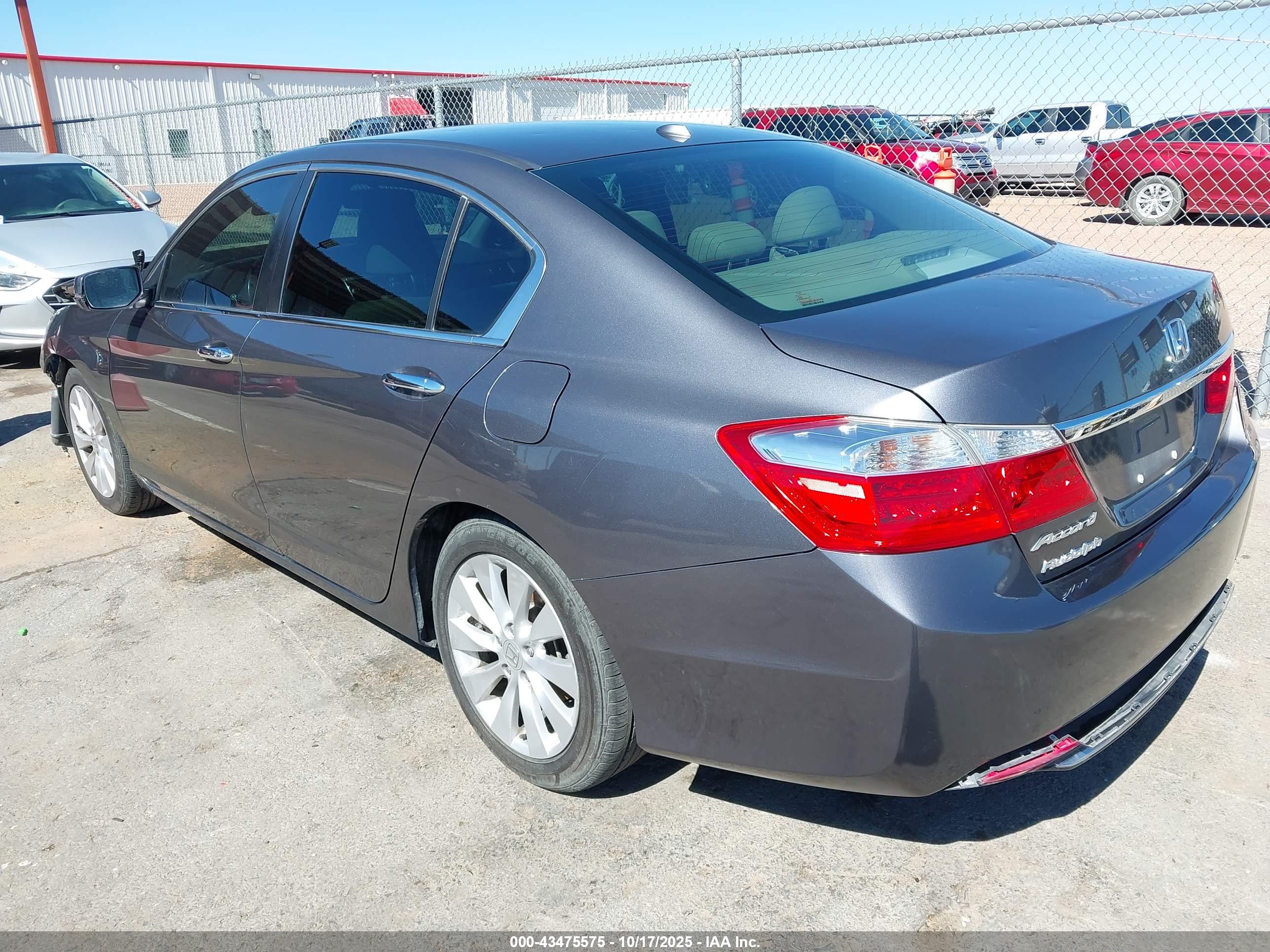 HONDA ACCORD image 3