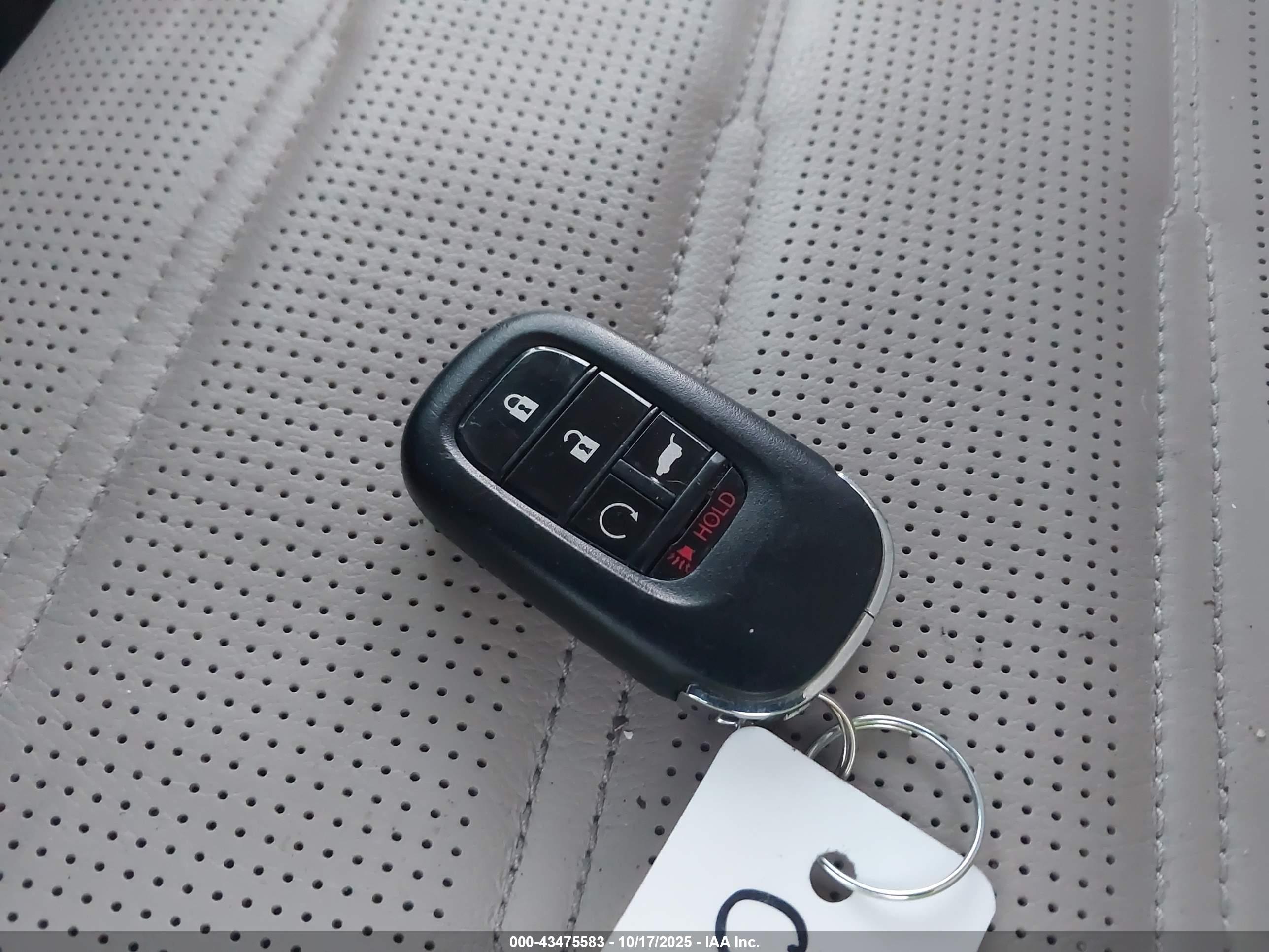 HONDA CR-V image 11