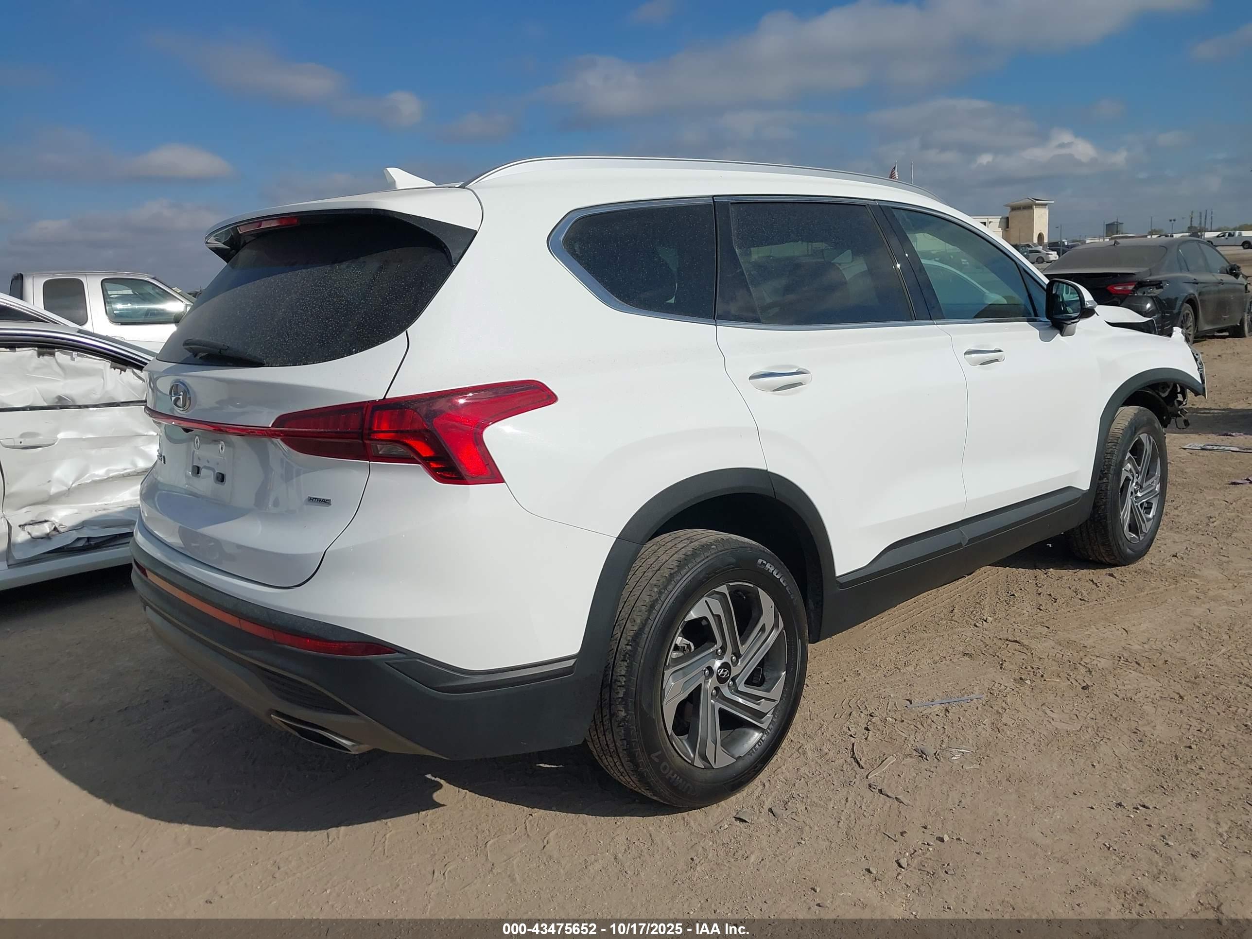 HYUNDAI SANTA image 4