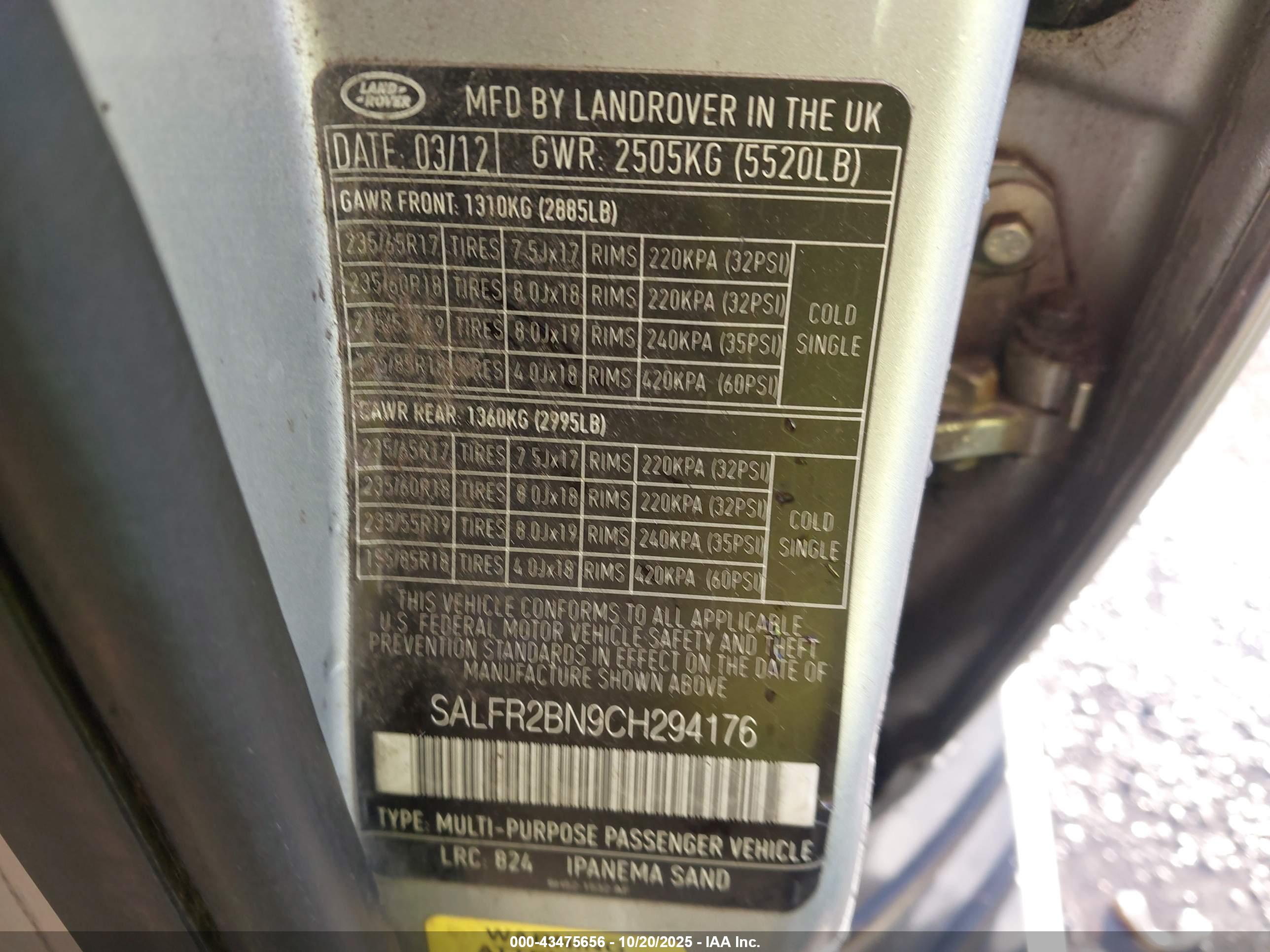 LAND ROVER image 9