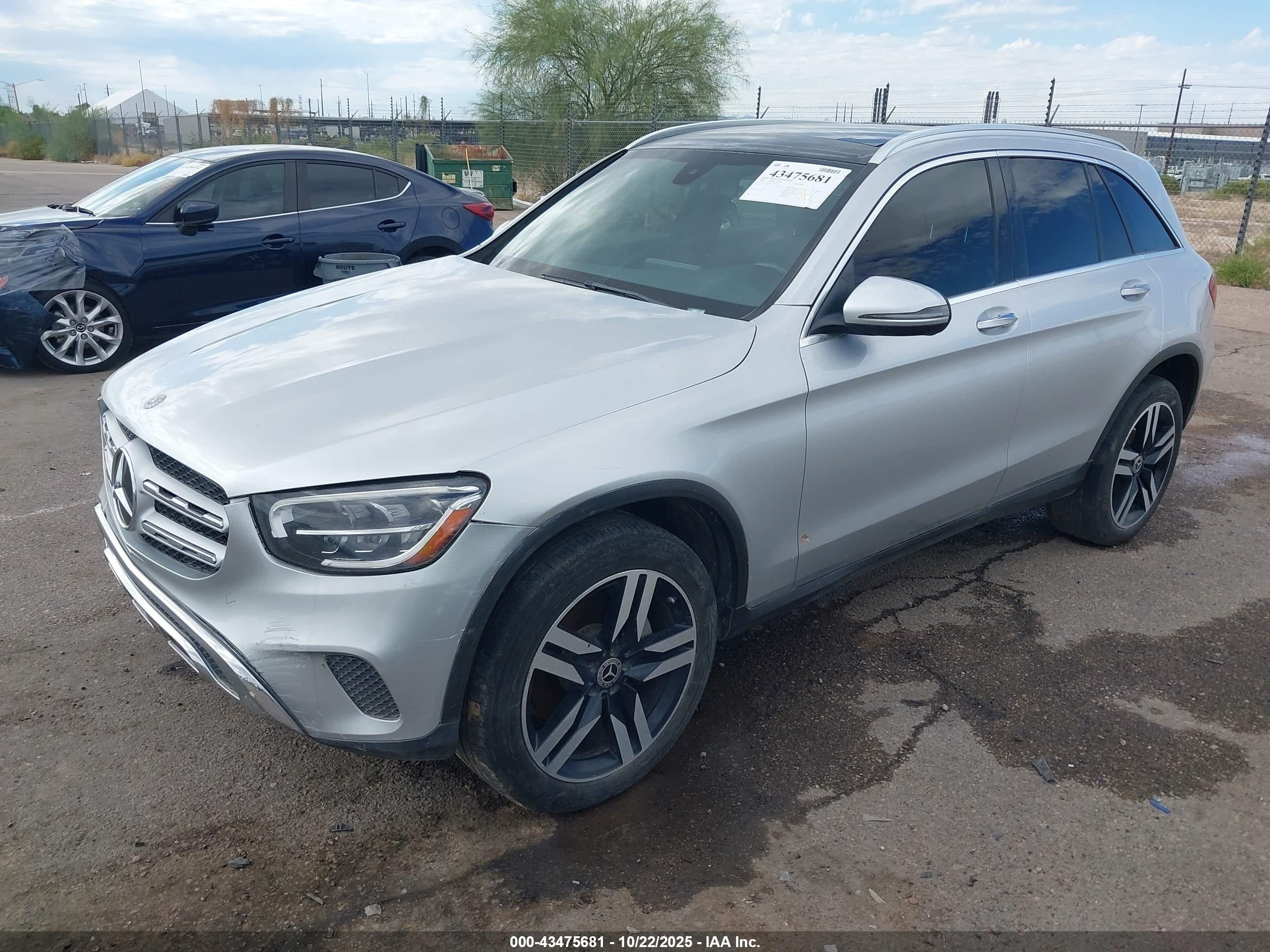 MERCEDES-BENZ GLC image 2