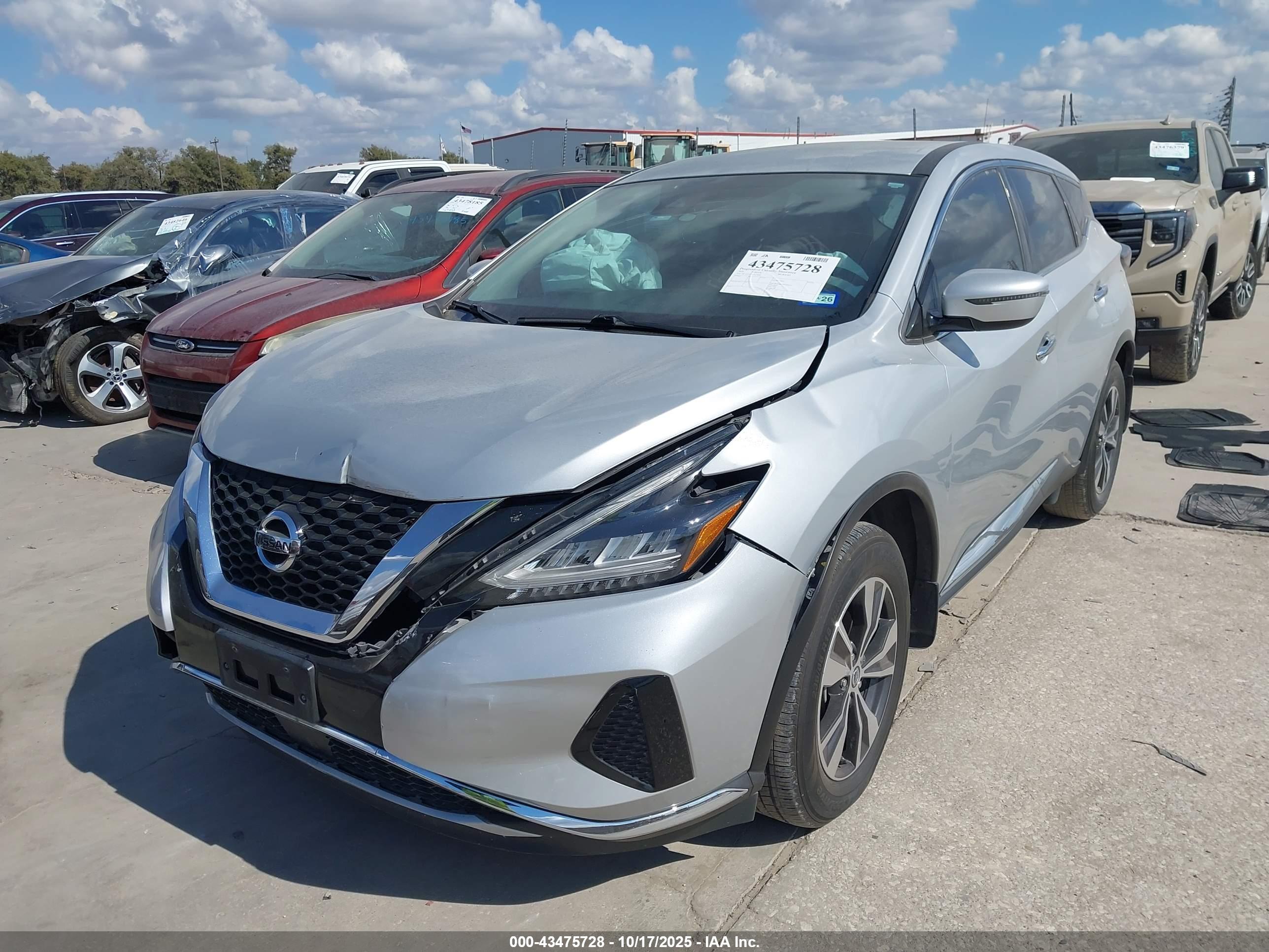 NISSAN MURANO image 2