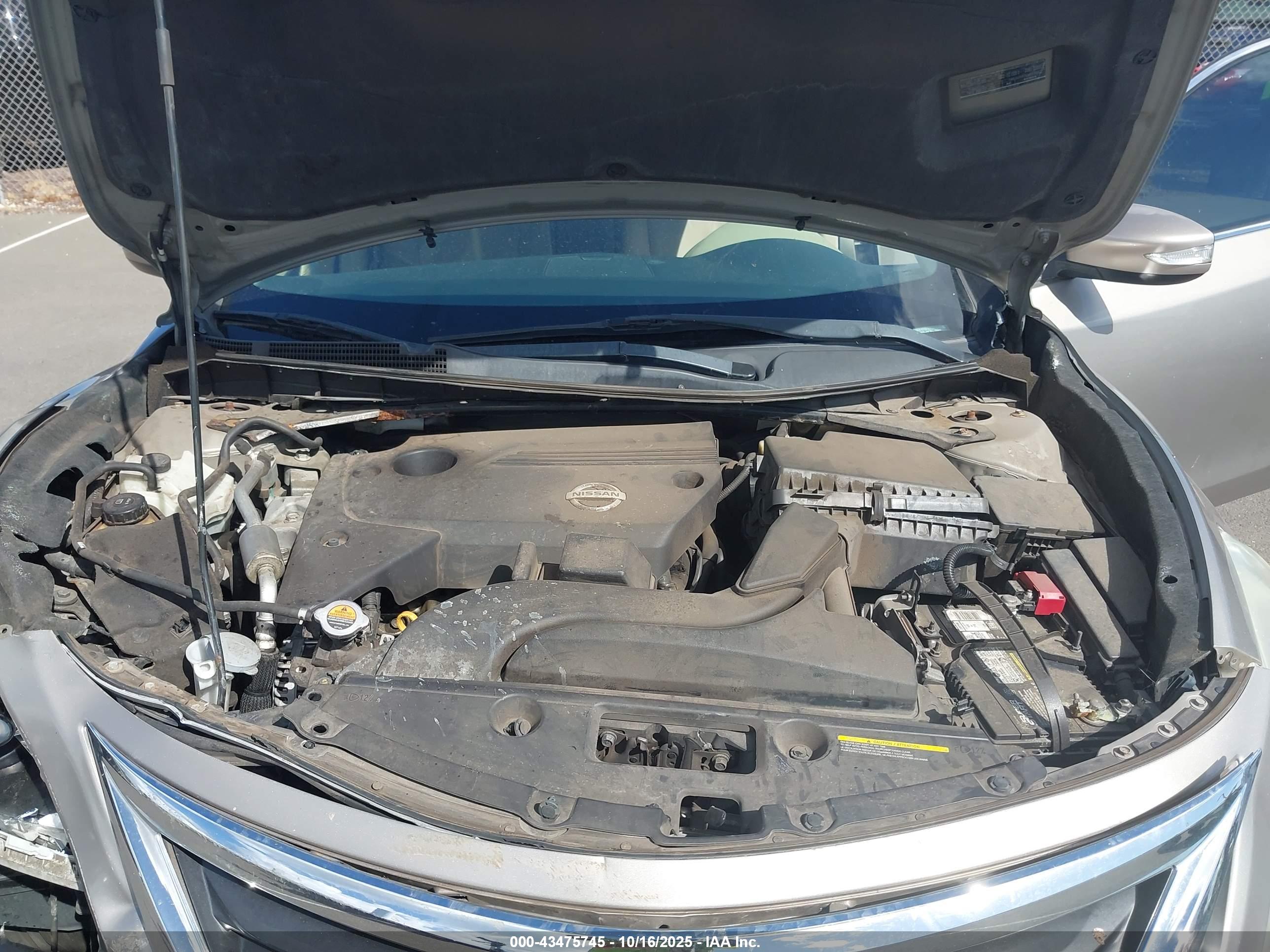 NISSAN ALTIMA image 10