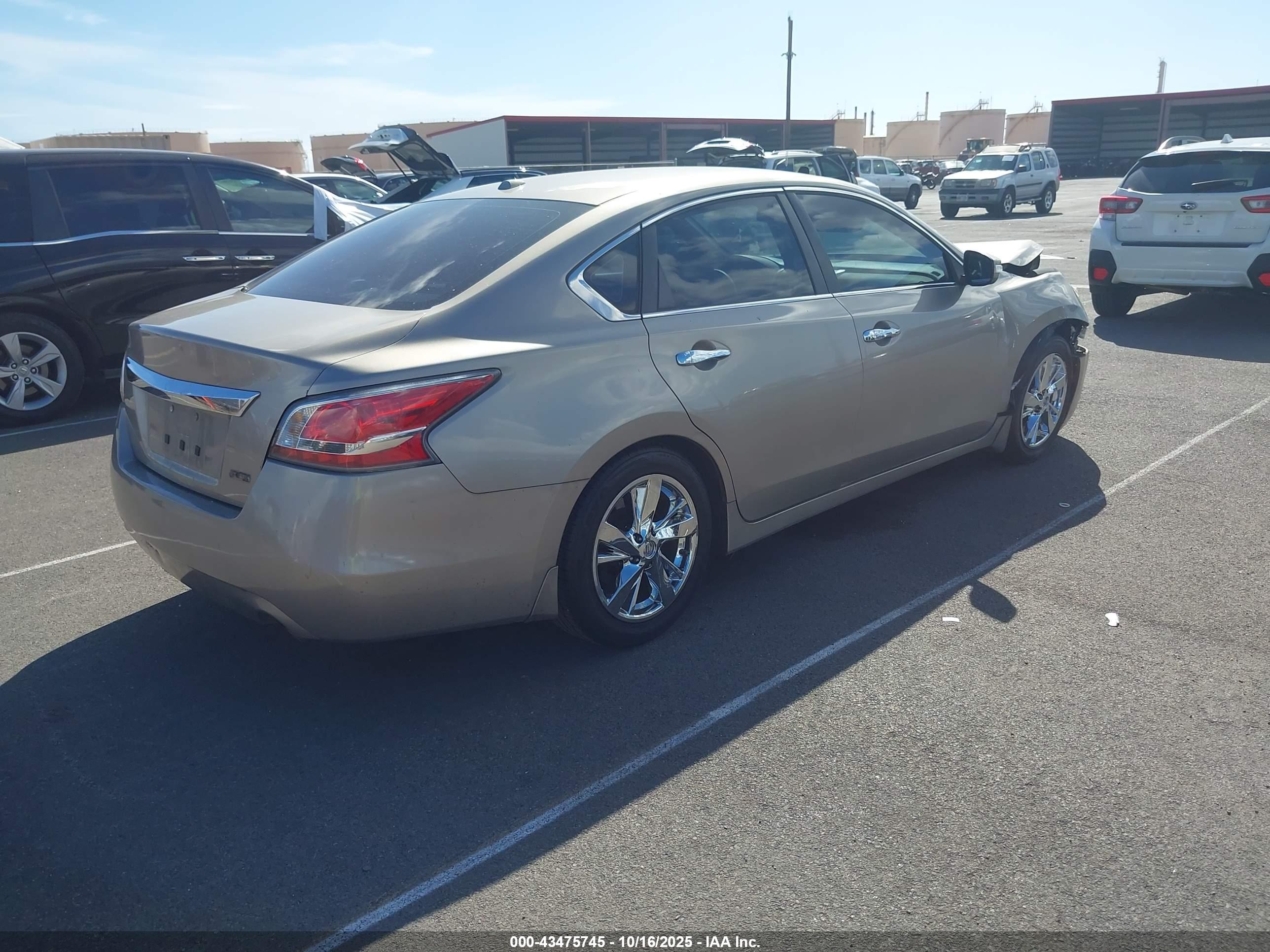 NISSAN ALTIMA image 4