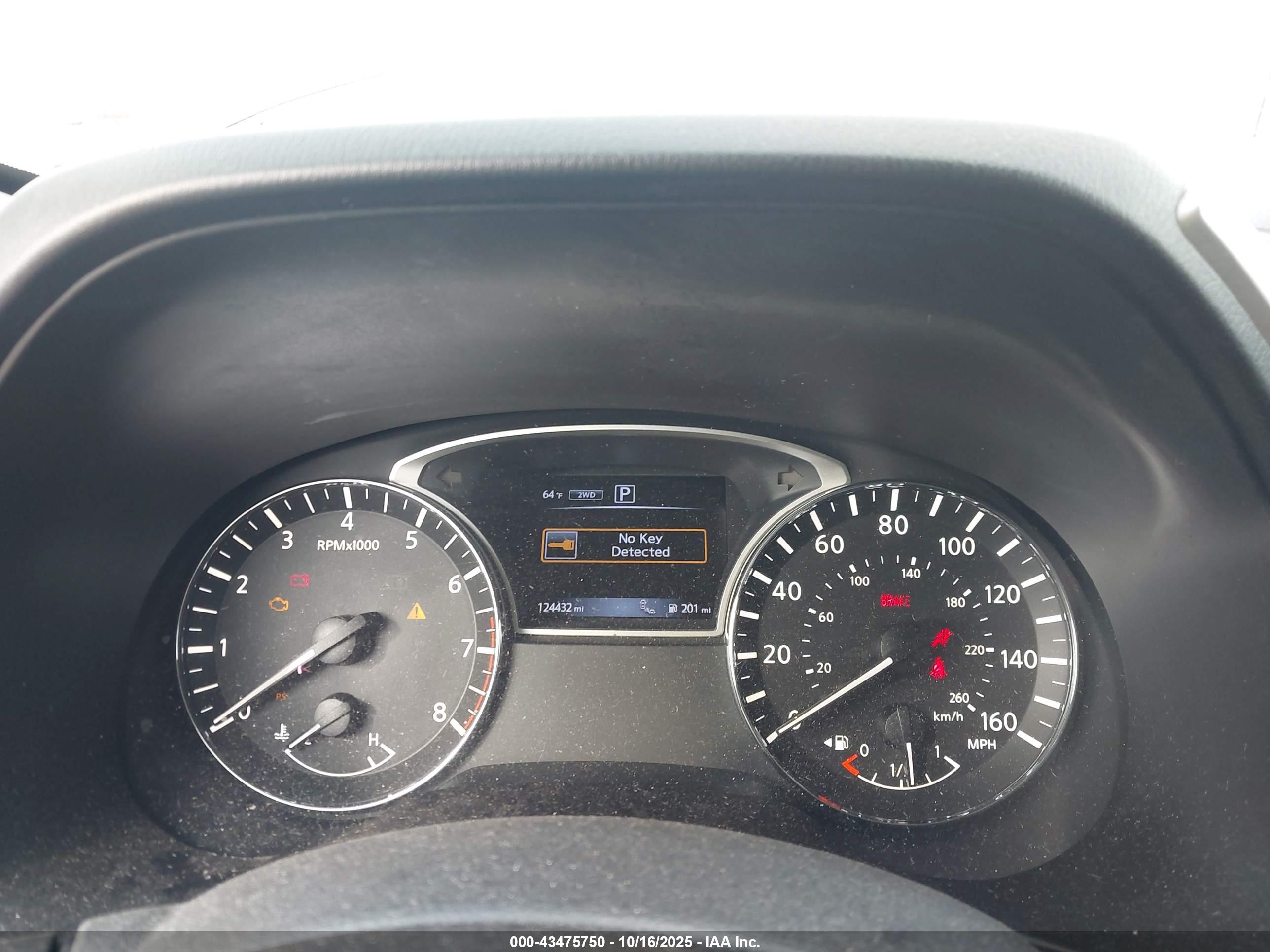 NISSAN PATHFINDER image 7