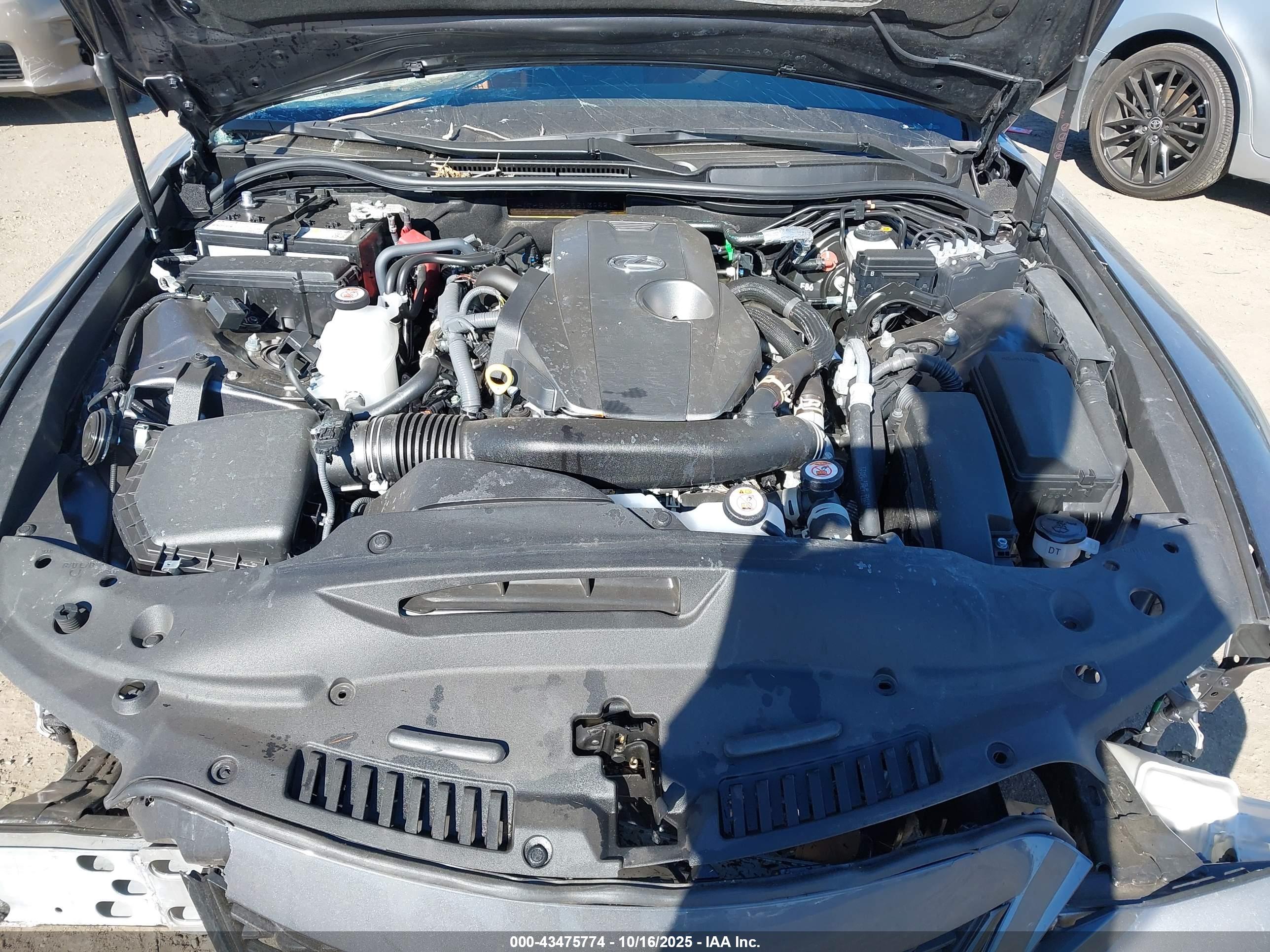 LEXUS IS image 10