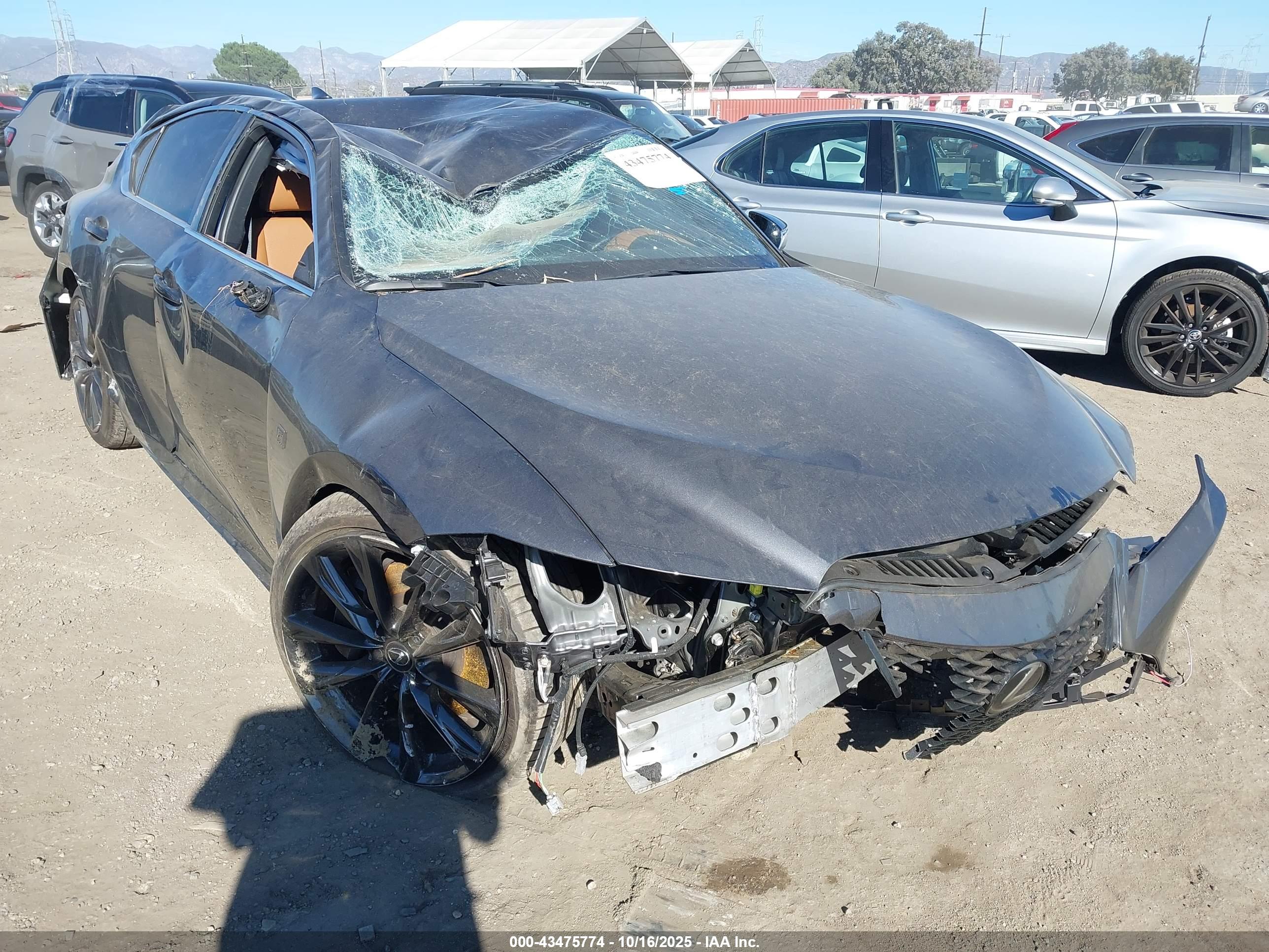 LEXUS IS image 6