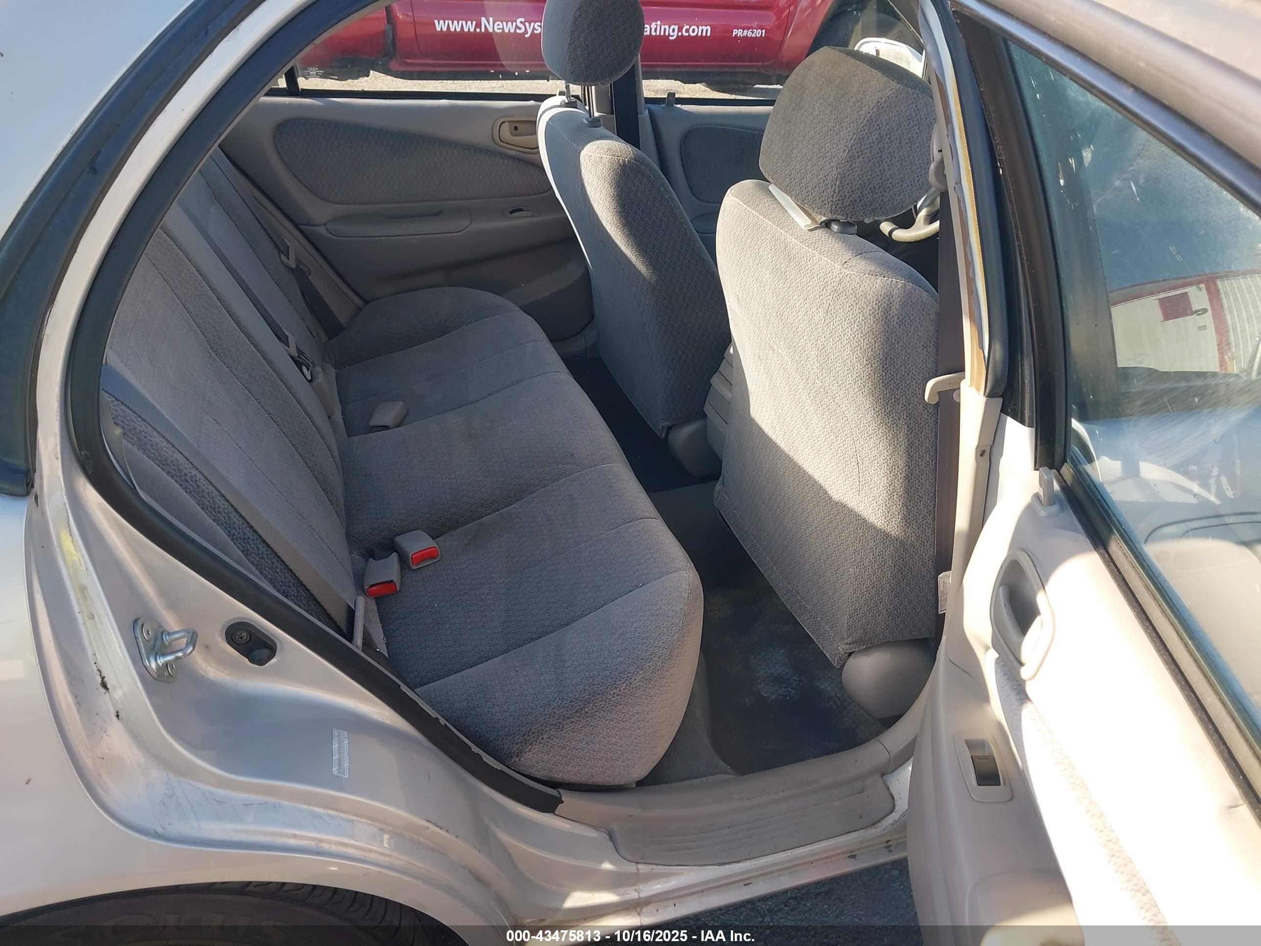 TOYOTA COROLLA image 8