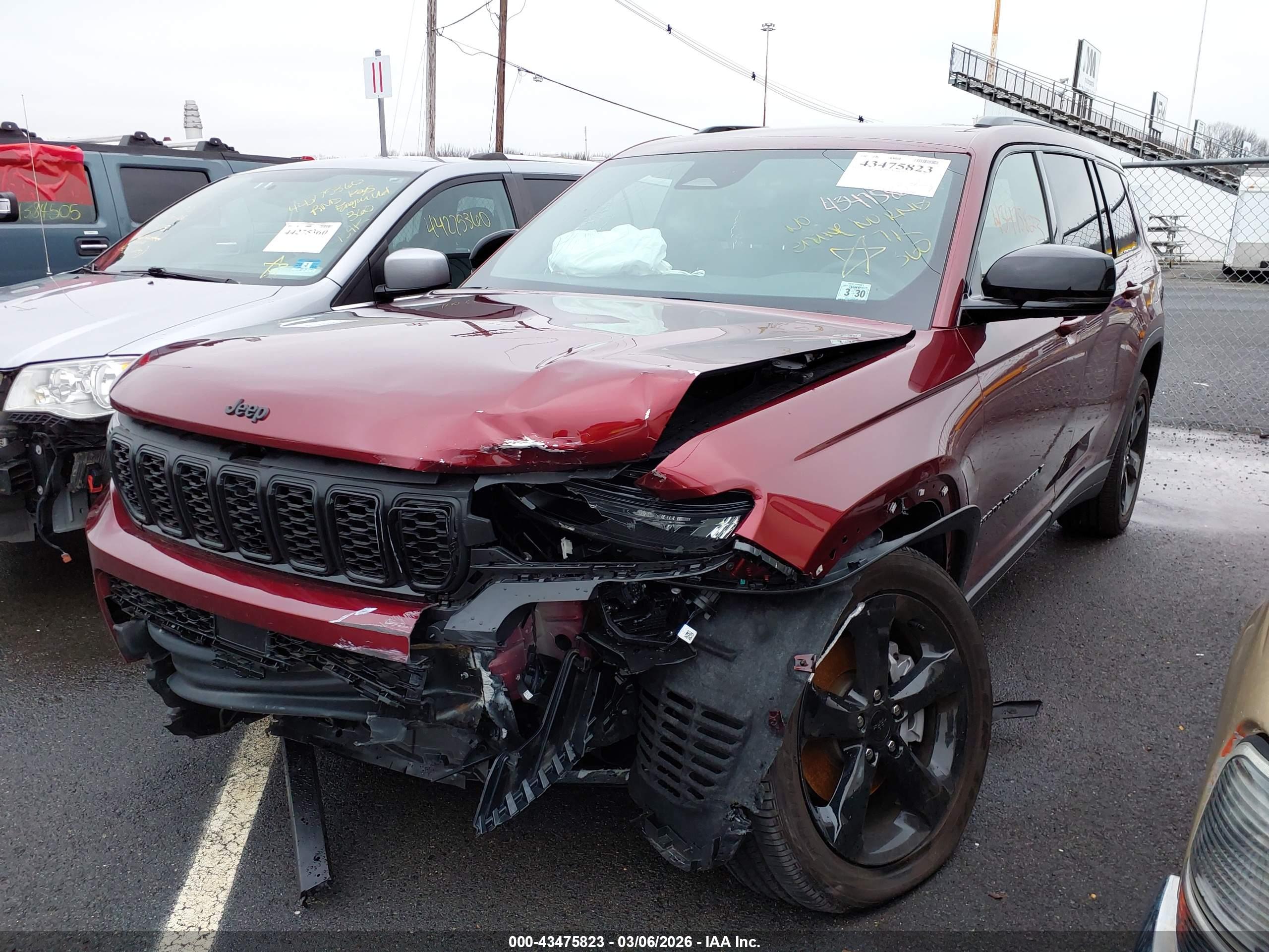 JEEP GRAND image 2