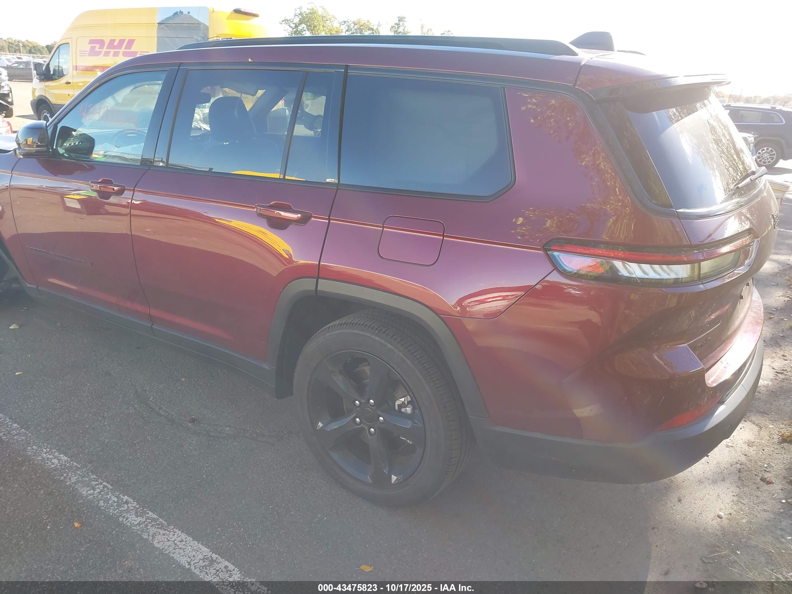 JEEP GRAND image 3