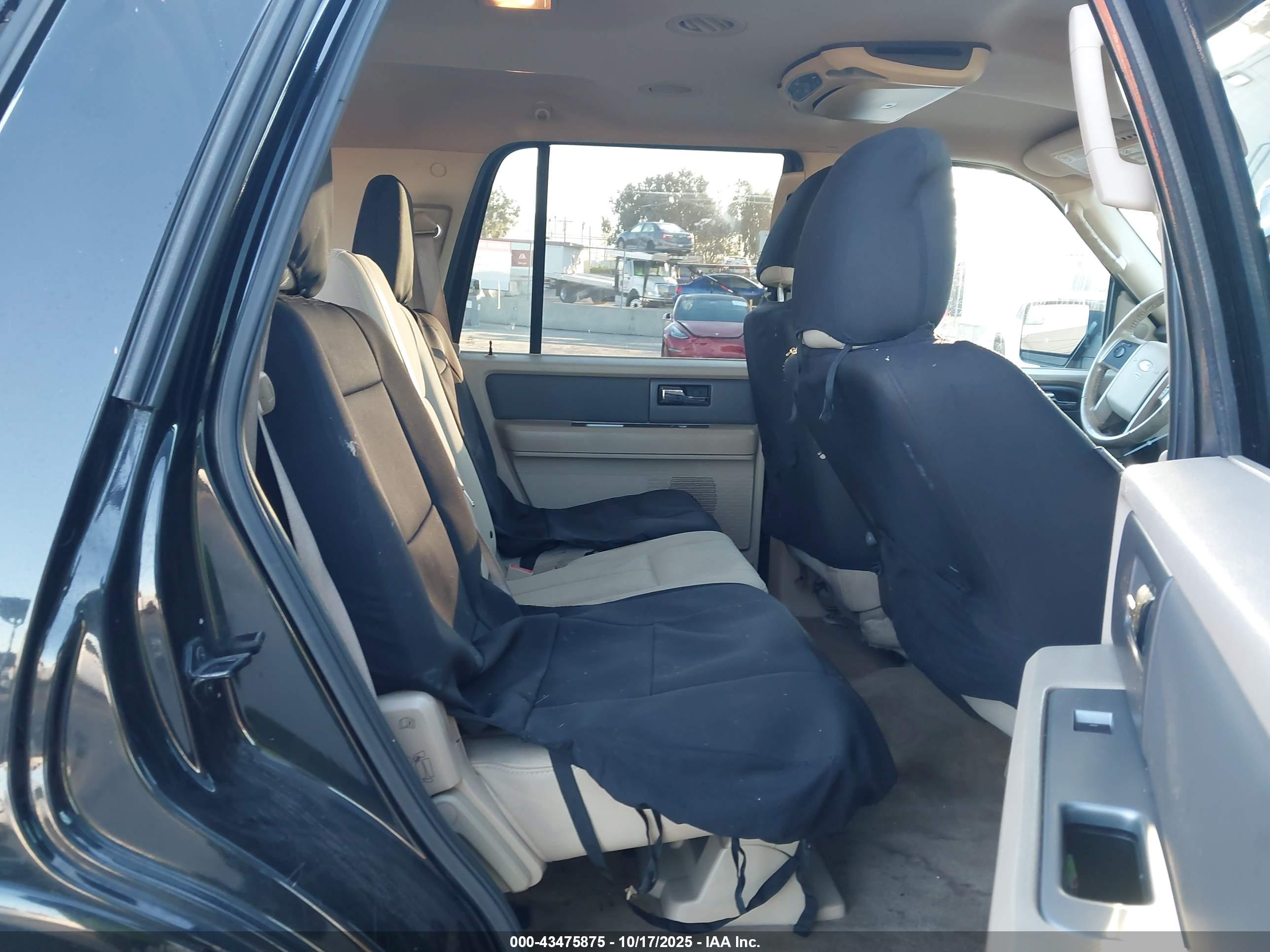 FORD EXPEDITION image 8