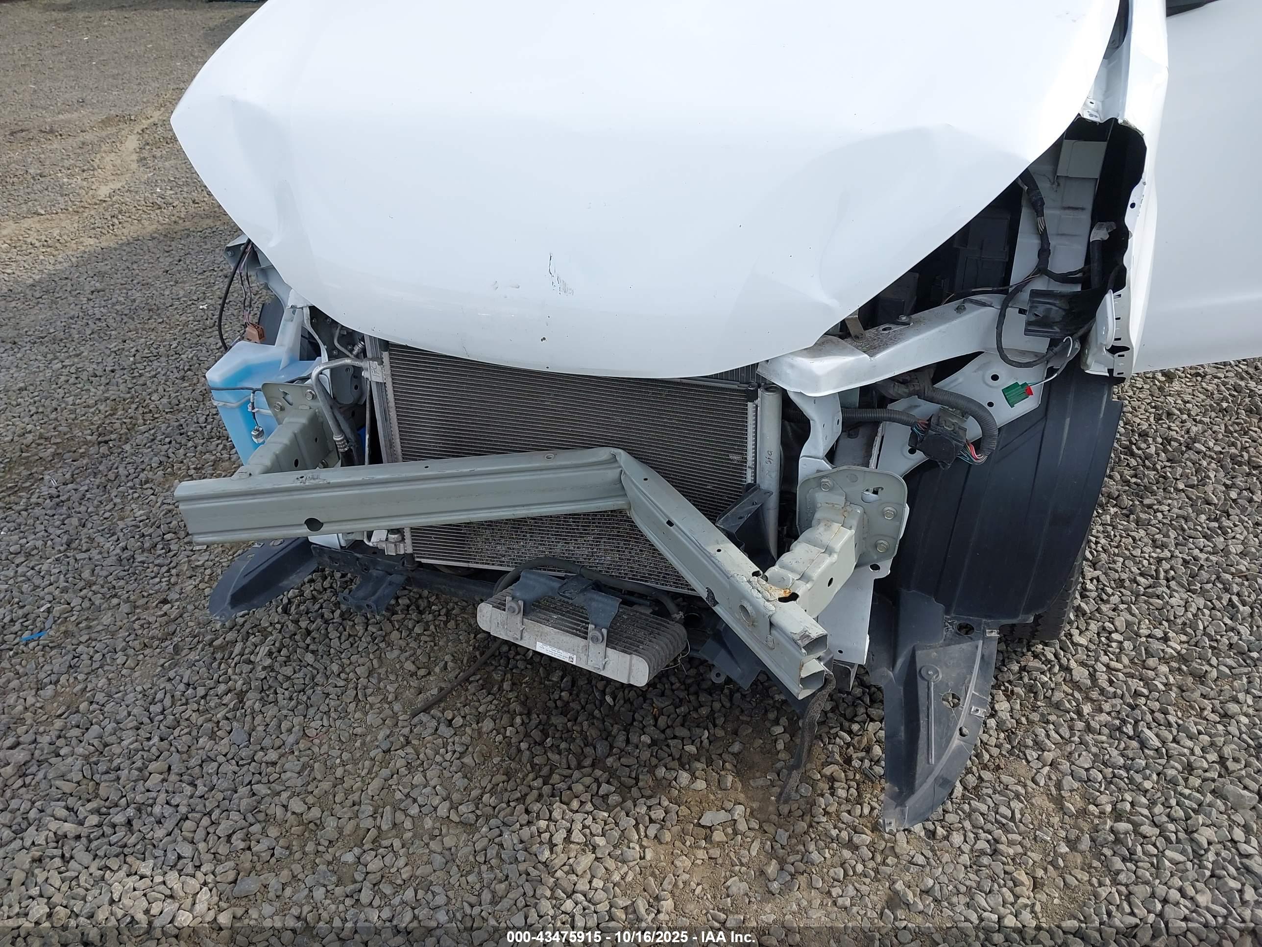 NISSAN NV200 image 6