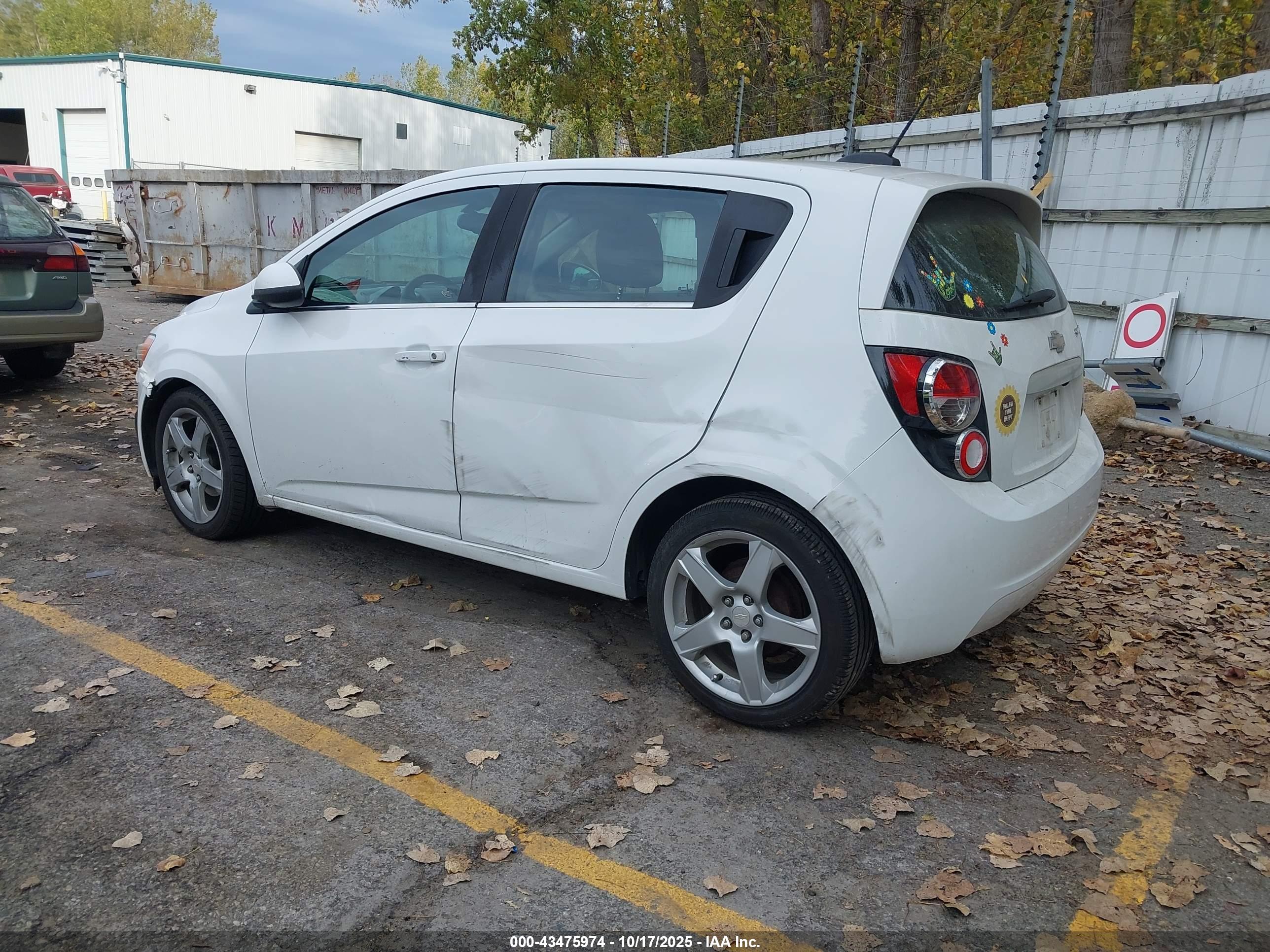CHEVROLET SONIC image 3