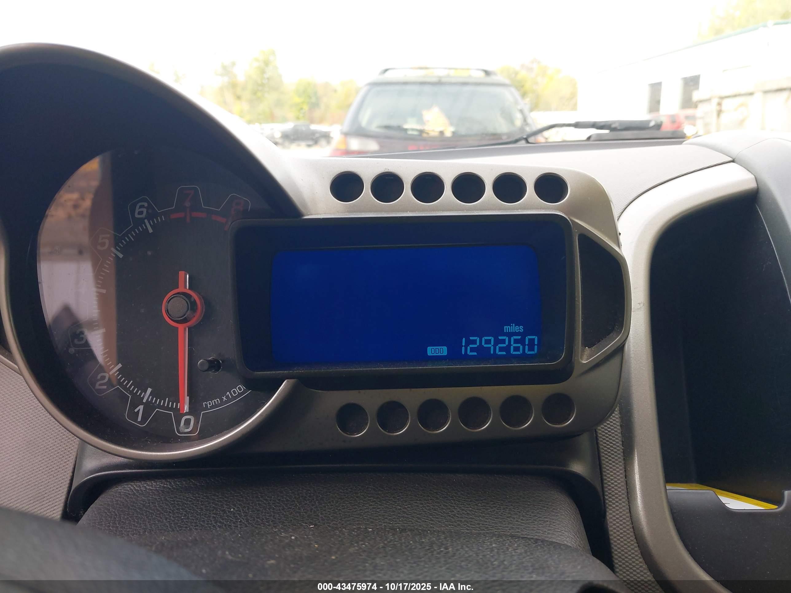 CHEVROLET SONIC image 7