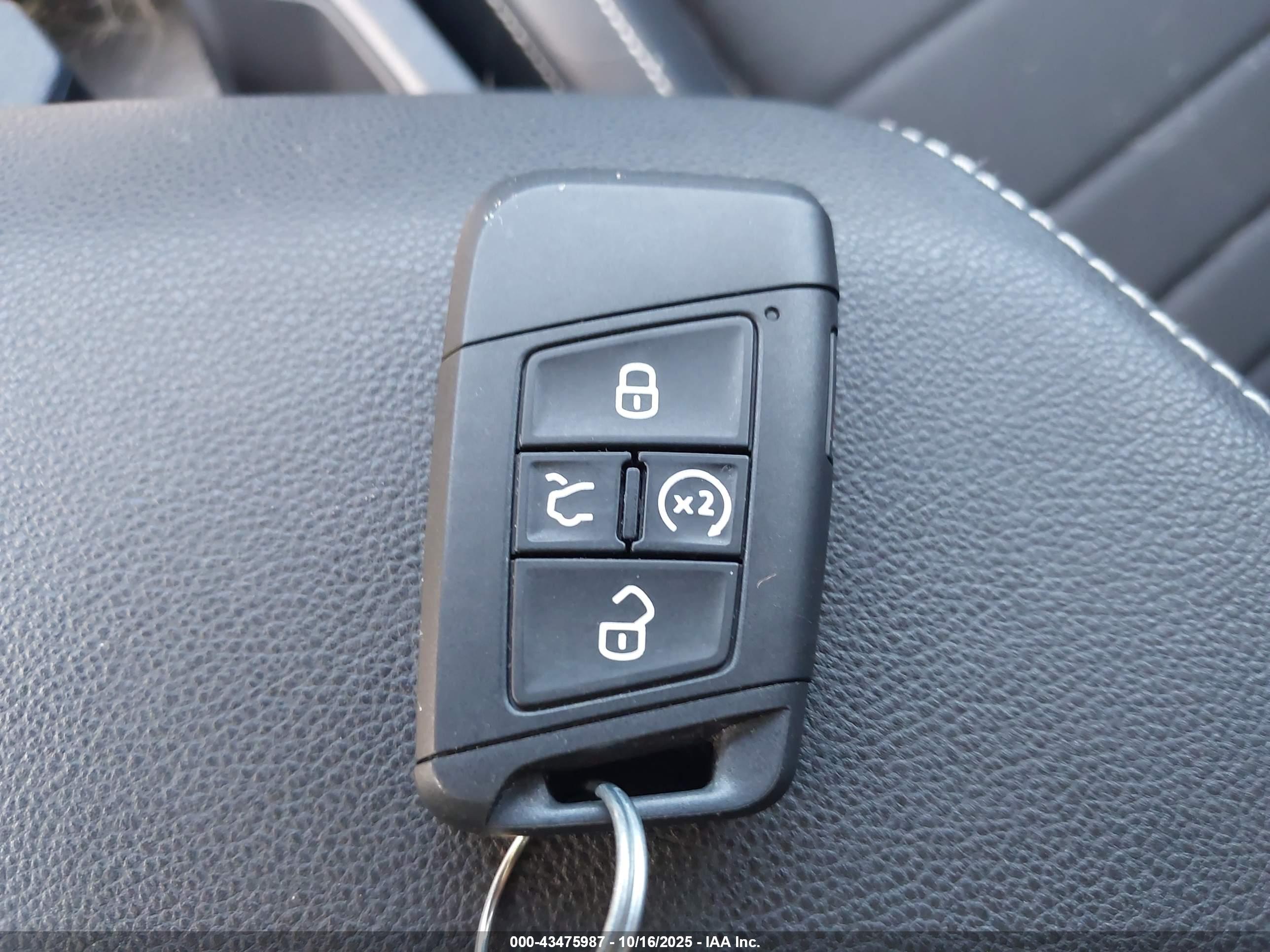 VOLKSWAGEN JETTA image 11