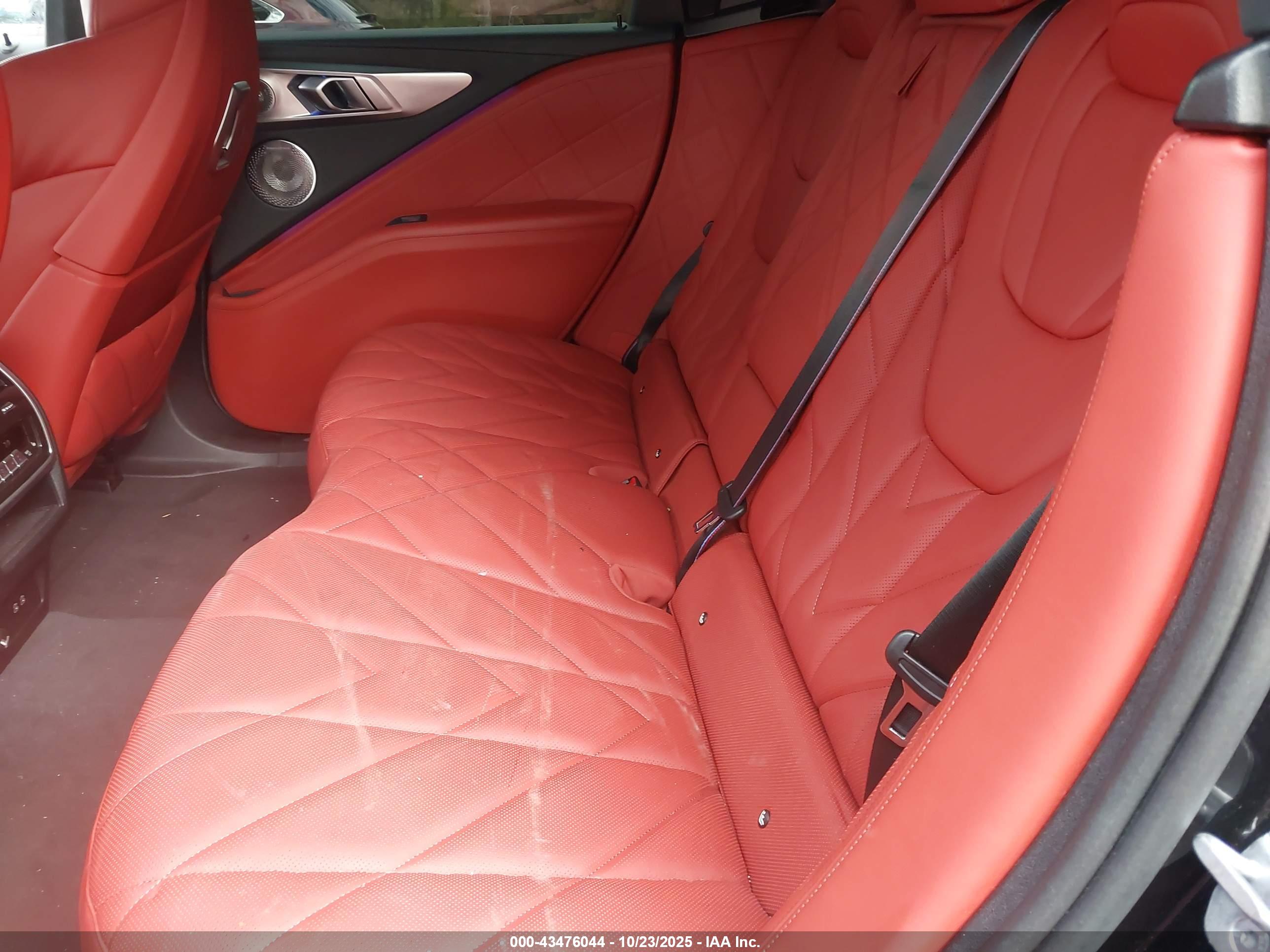 BMW XM image 8