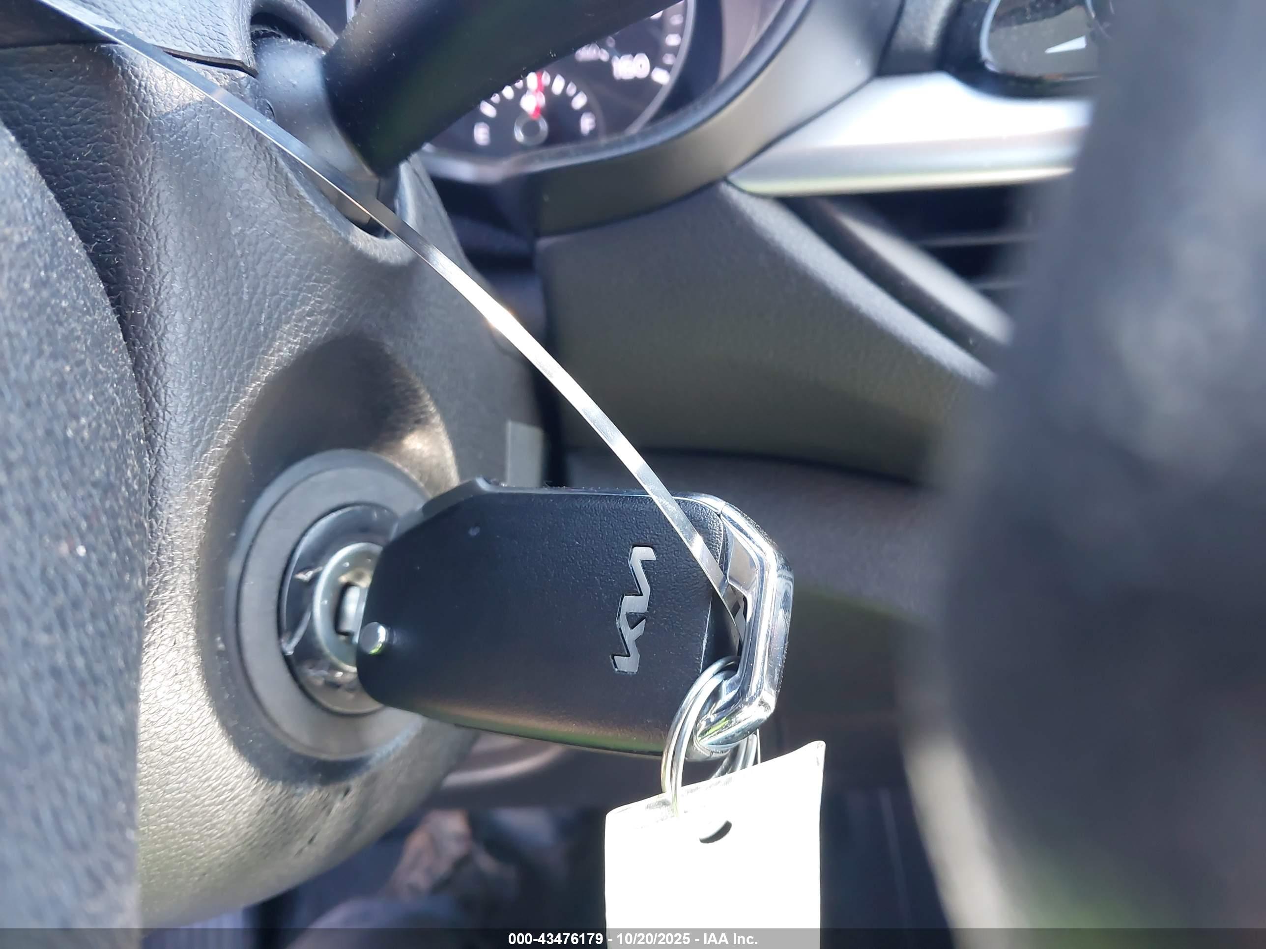 KIA FORTE image 11