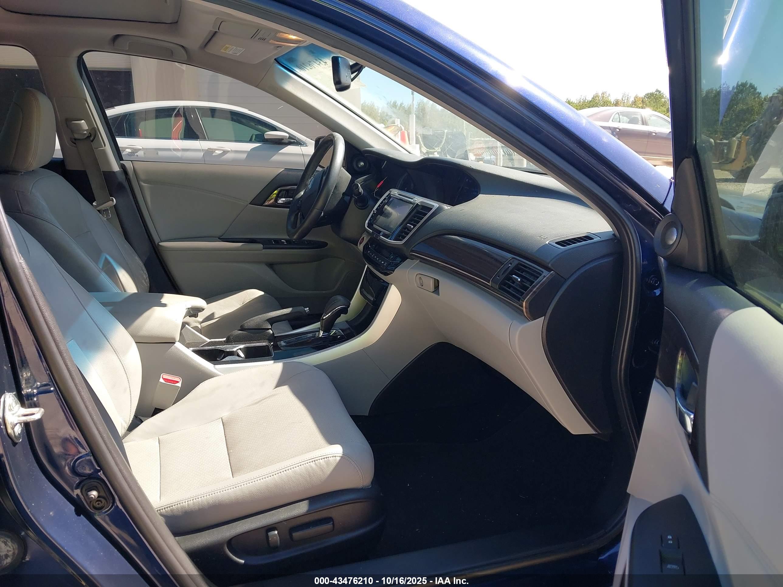 HONDA ACCORD image 5