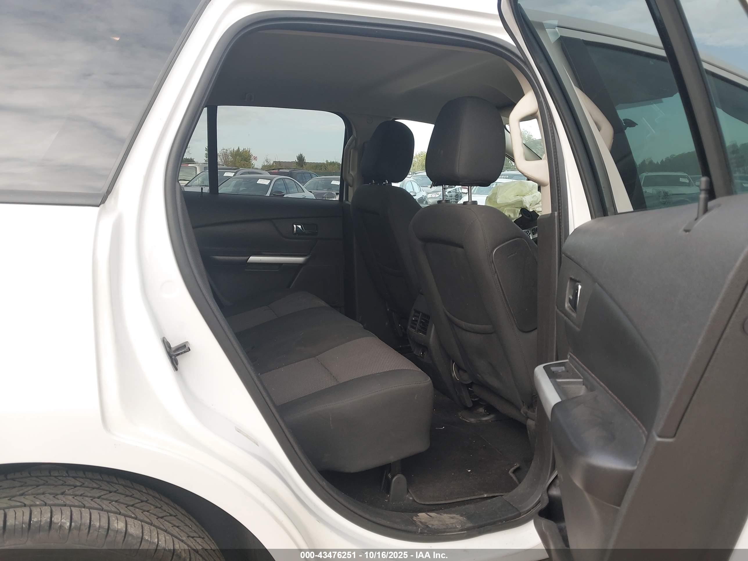 FORD EDGE image 8