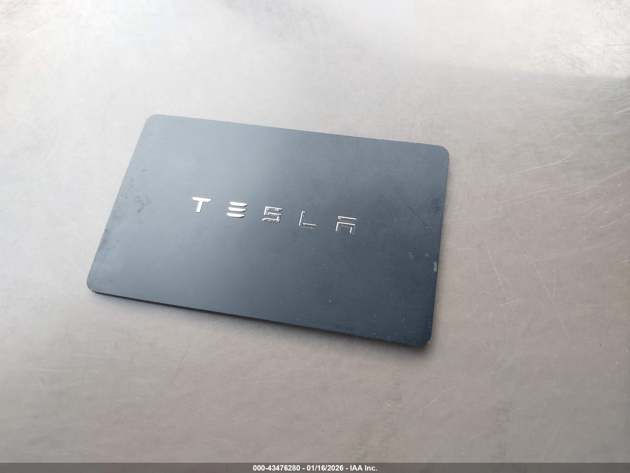 TESLA MODEL image 11