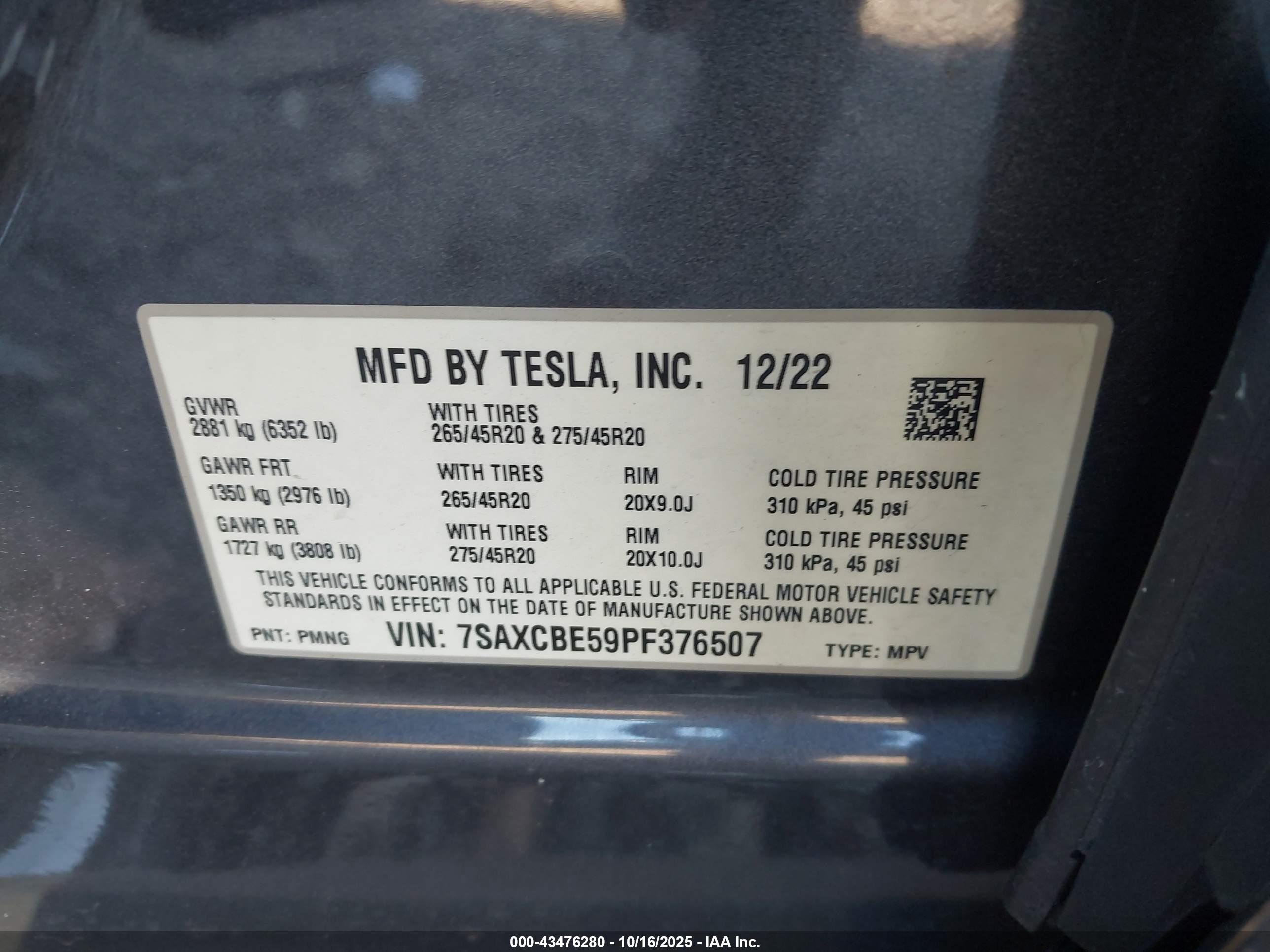TESLA MODEL image 9