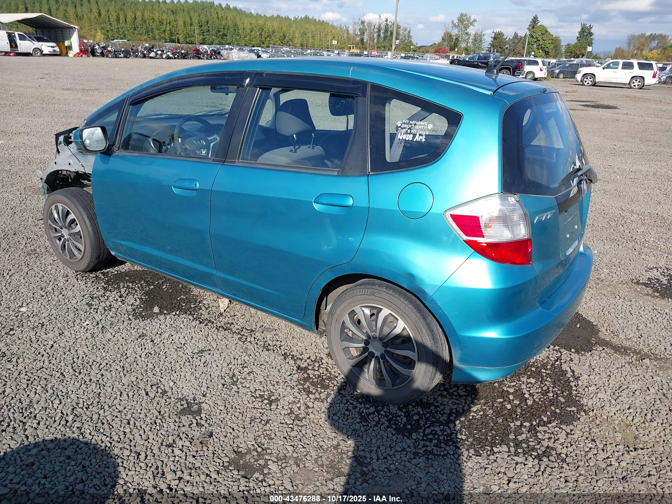 HONDA FIT image 3