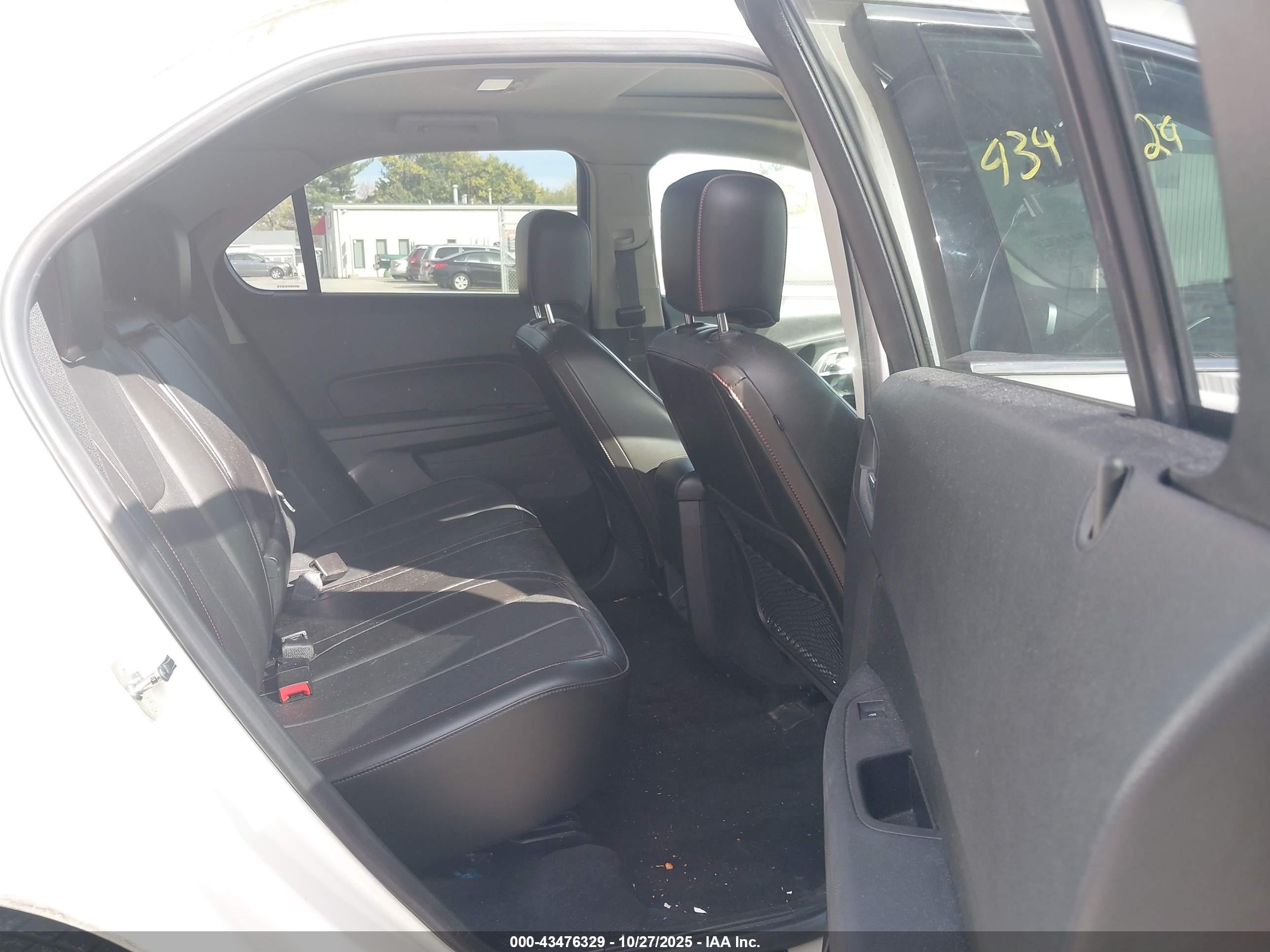 CHEVROLET EQUINOX image 8