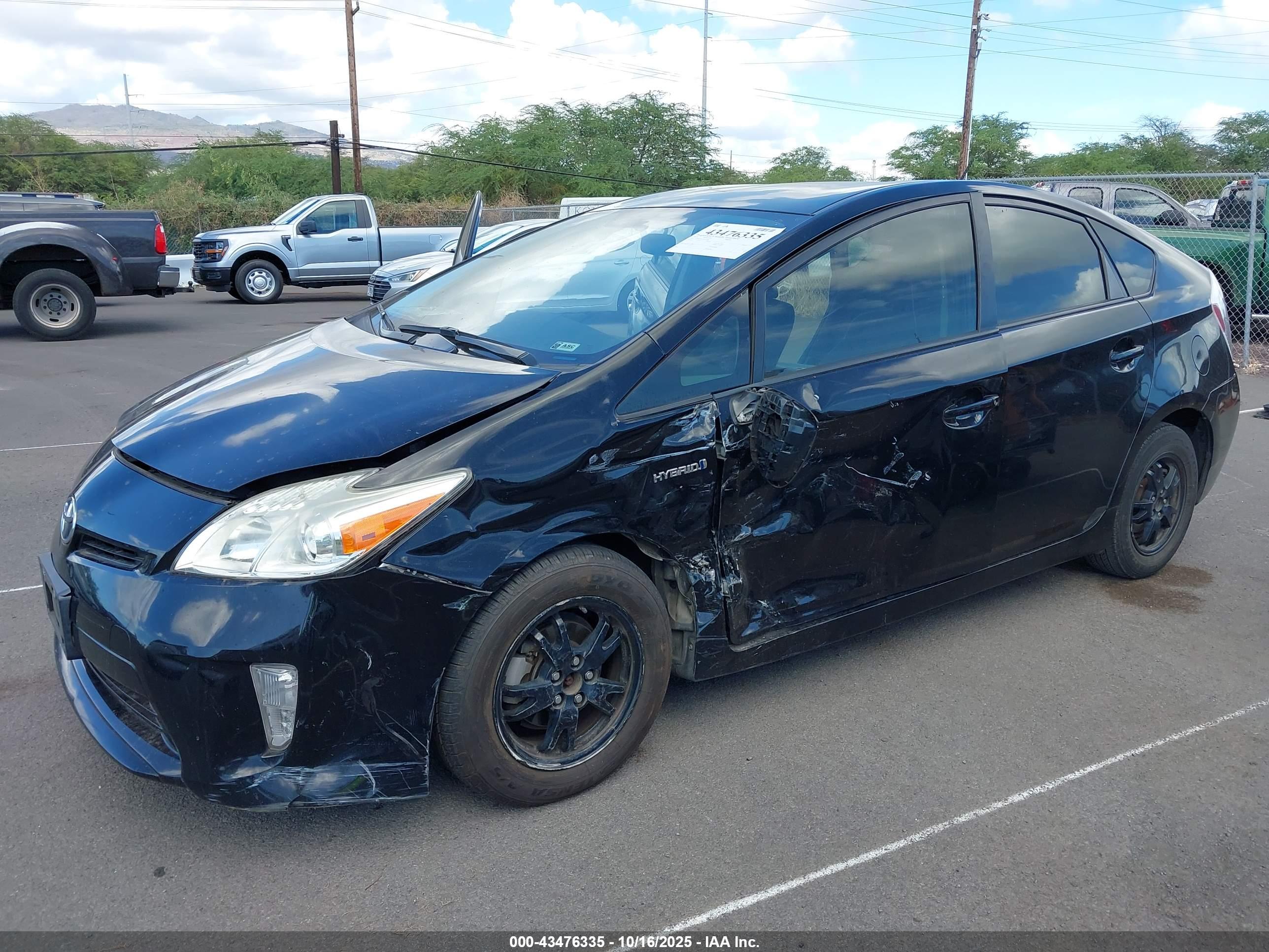 TOYOTA PRIUS image 6