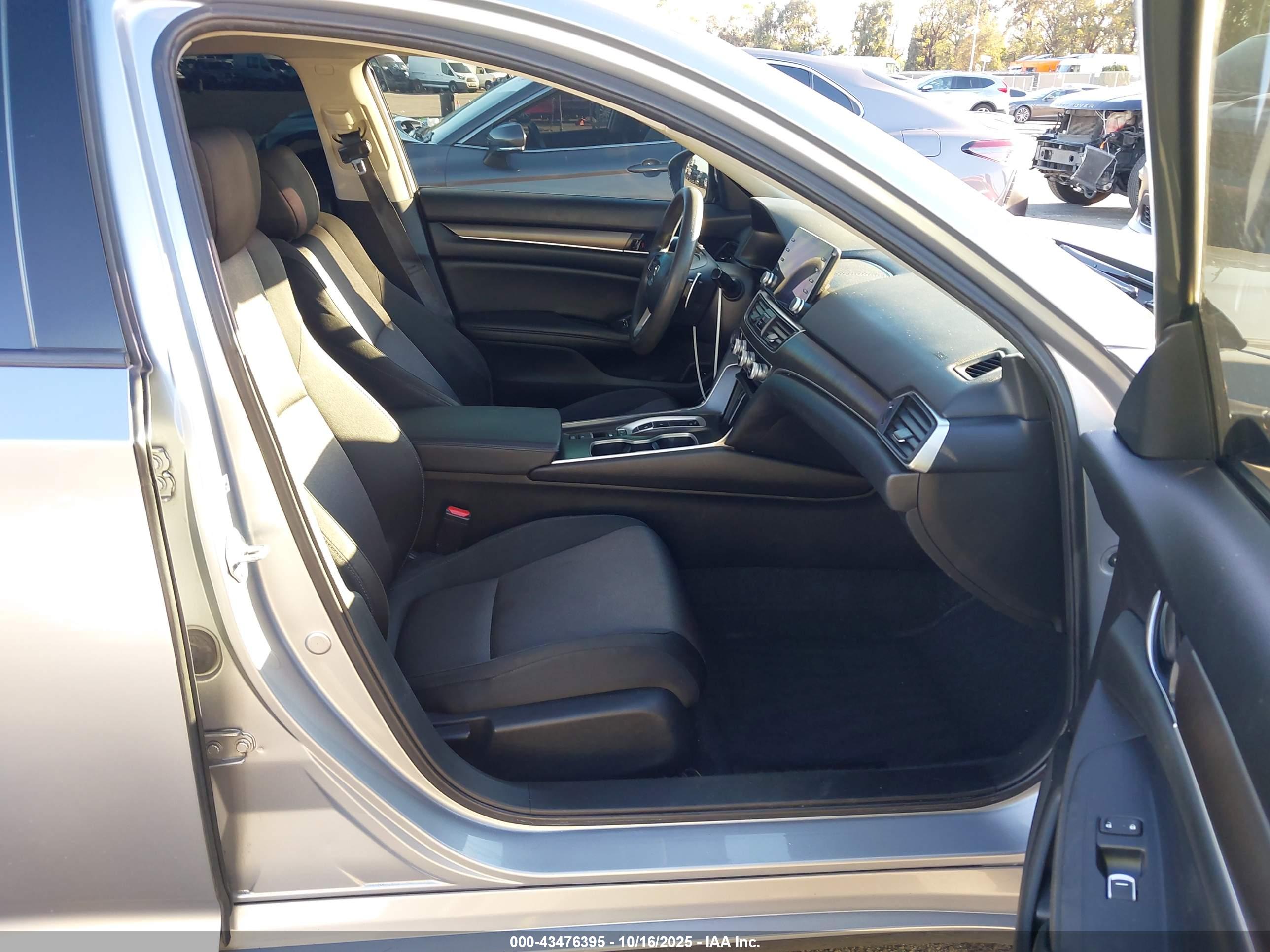 HONDA ACCORD image 5
