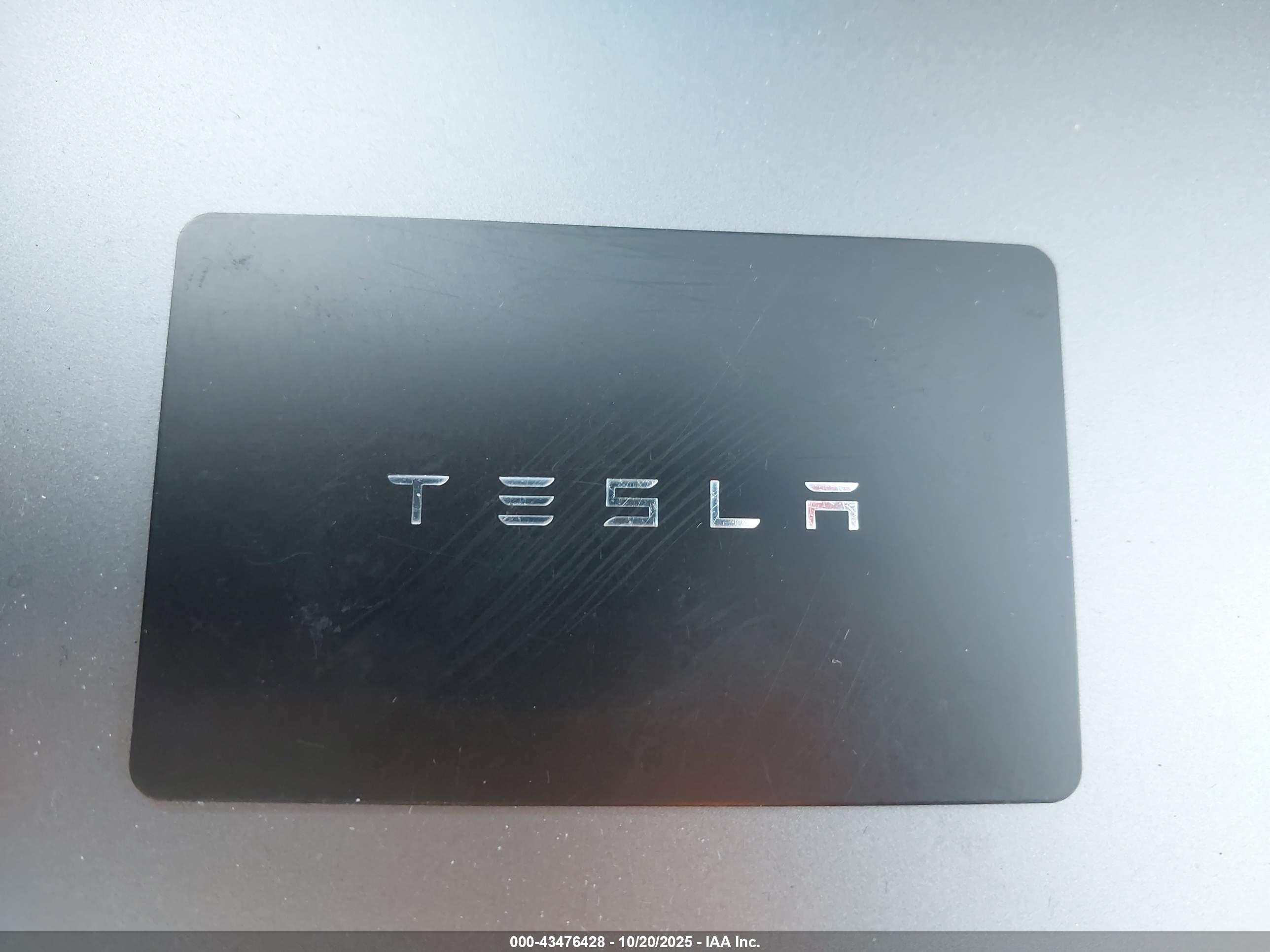 TESLA MODEL image 11