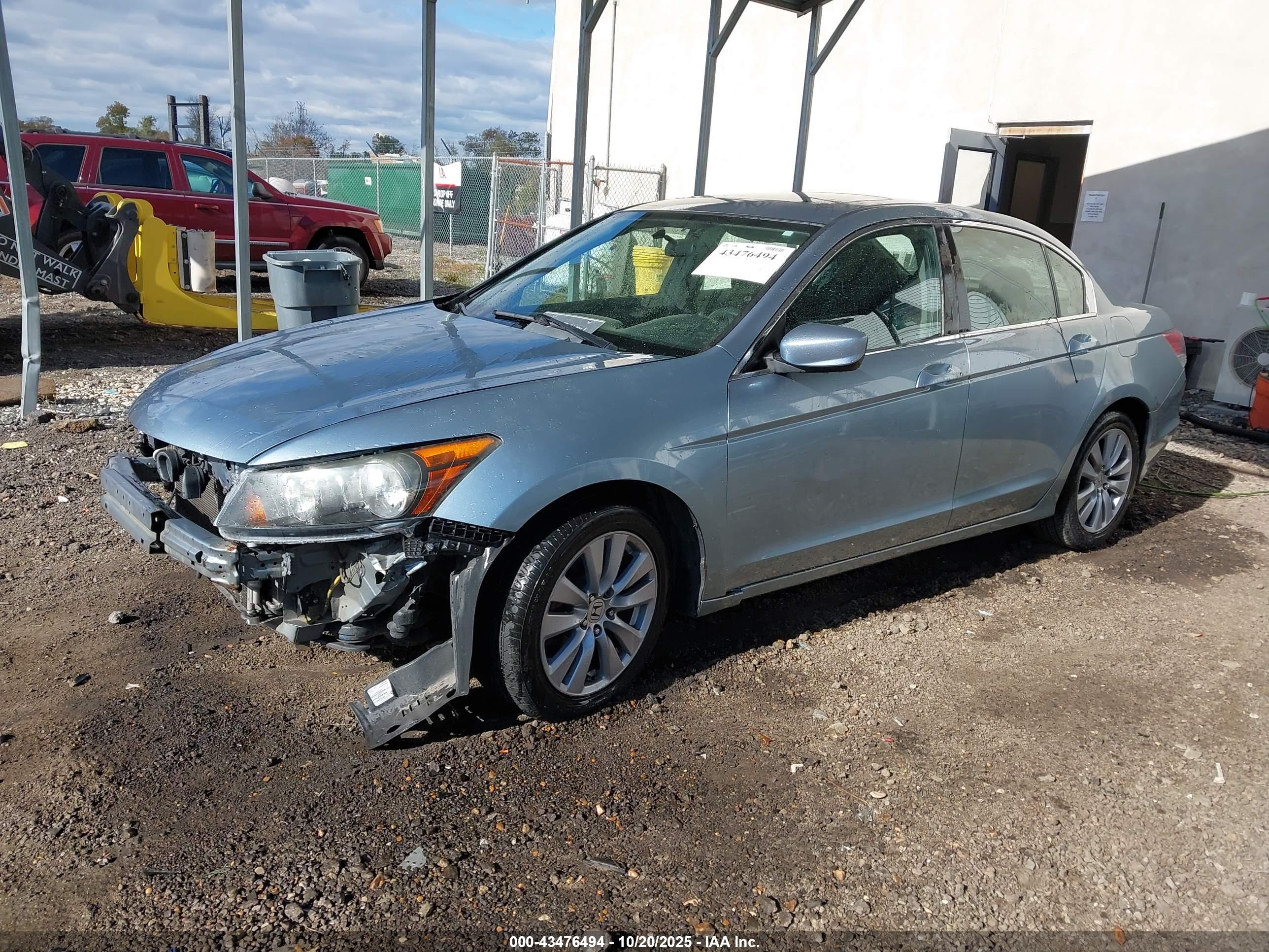 HONDA ACCORD image 2
