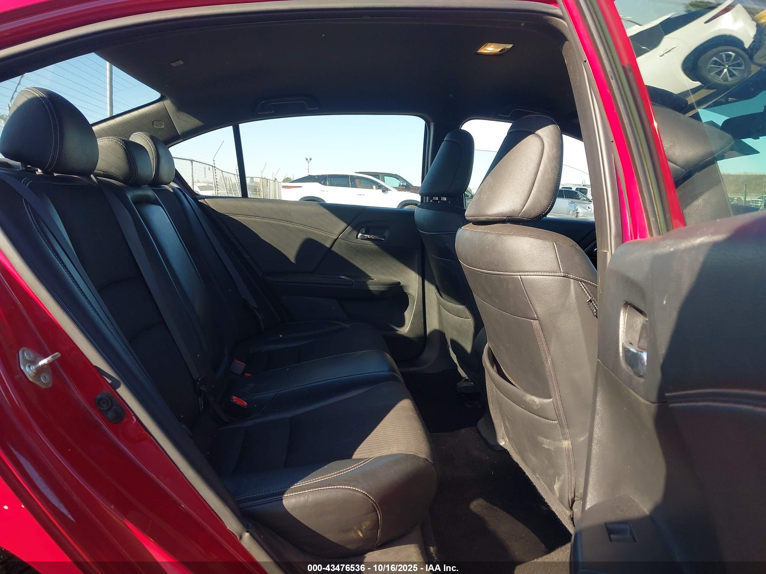 HONDA ACCORD image 8