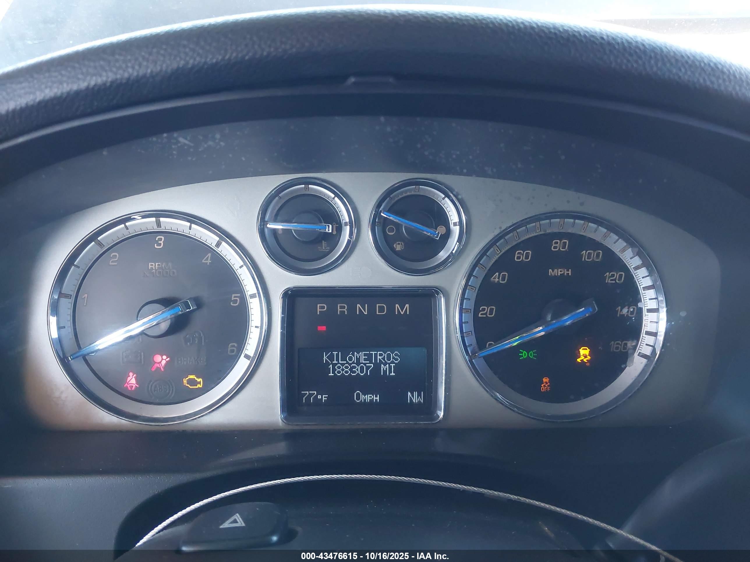 CADILLAC ESCALADE image 7