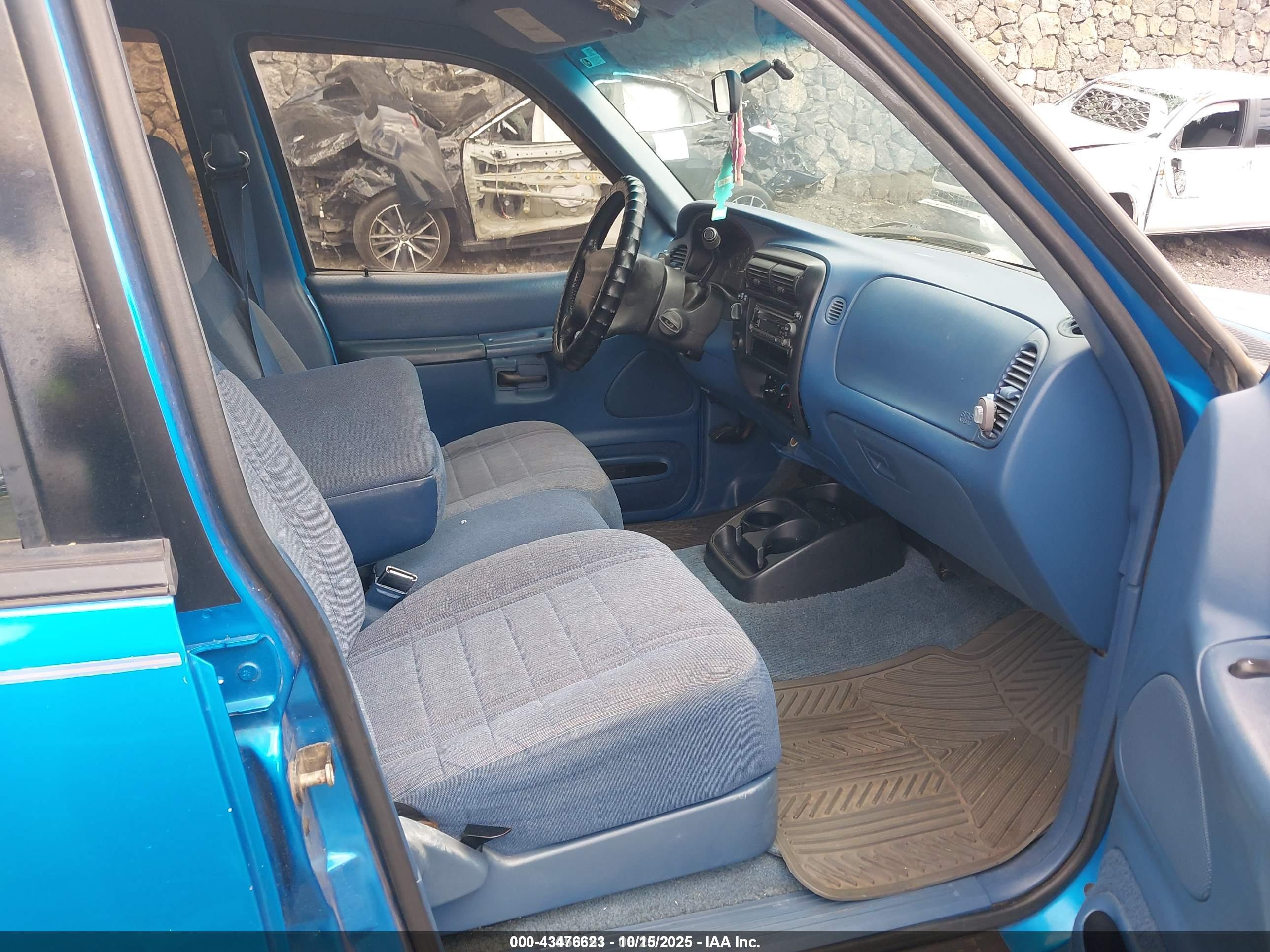 FORD EXPLORER image 5