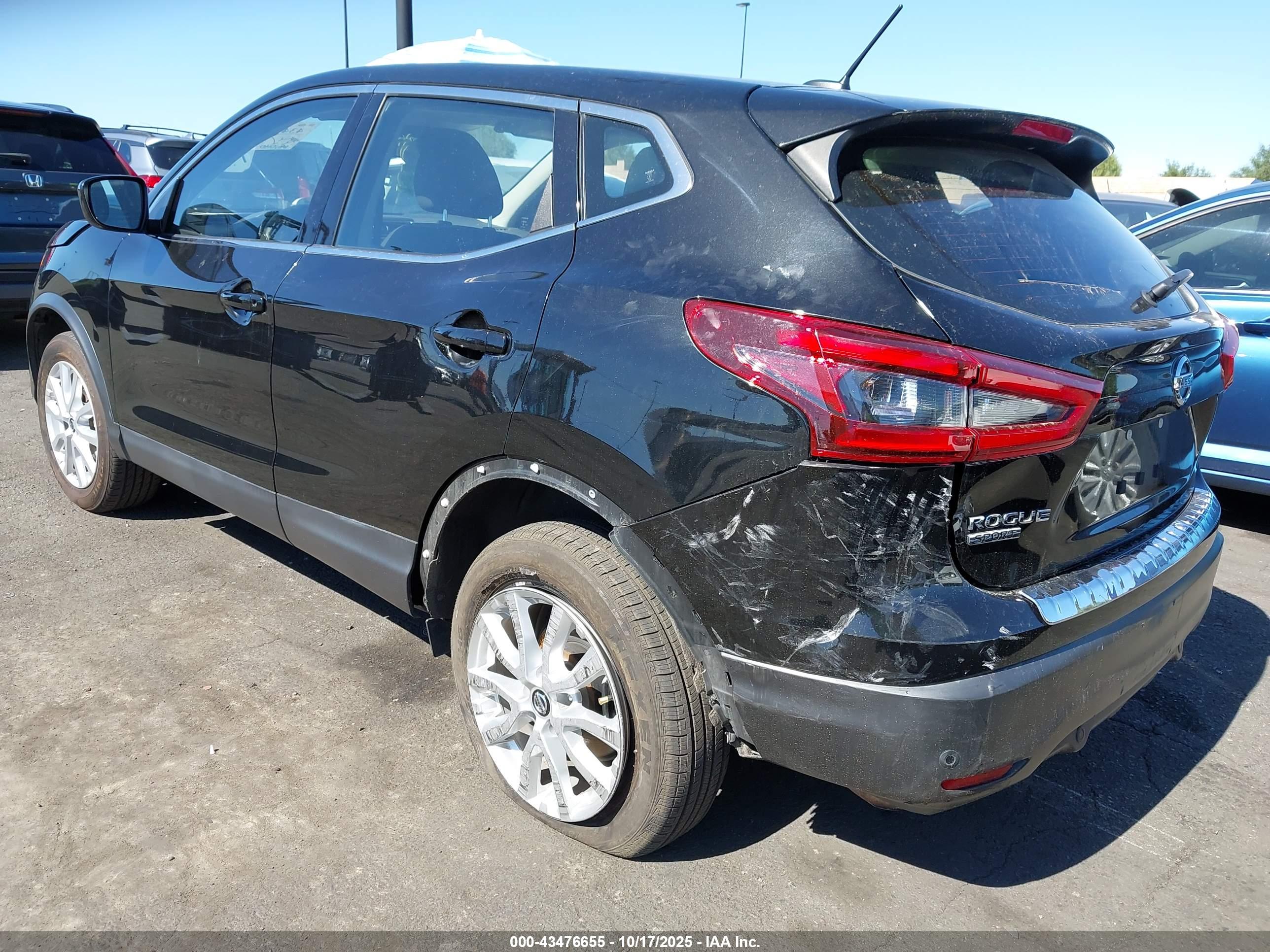 NISSAN ROGUE image 3