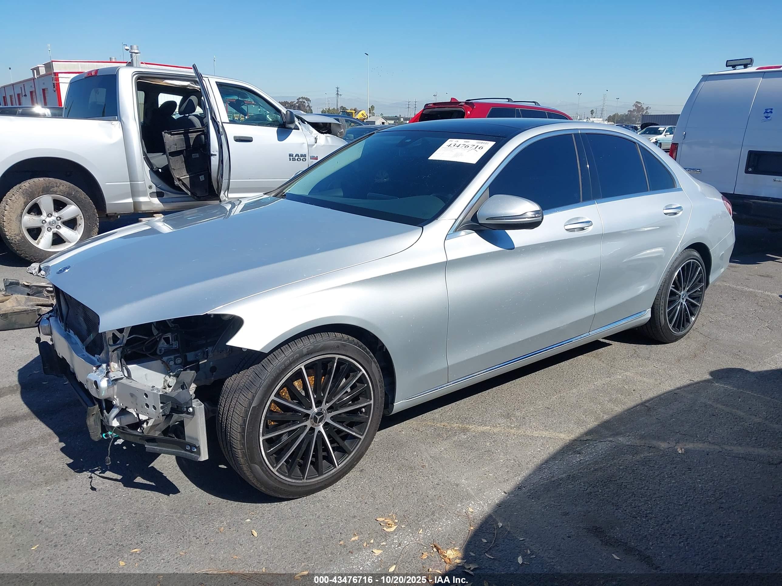 MERCEDES-BENZ C image 2