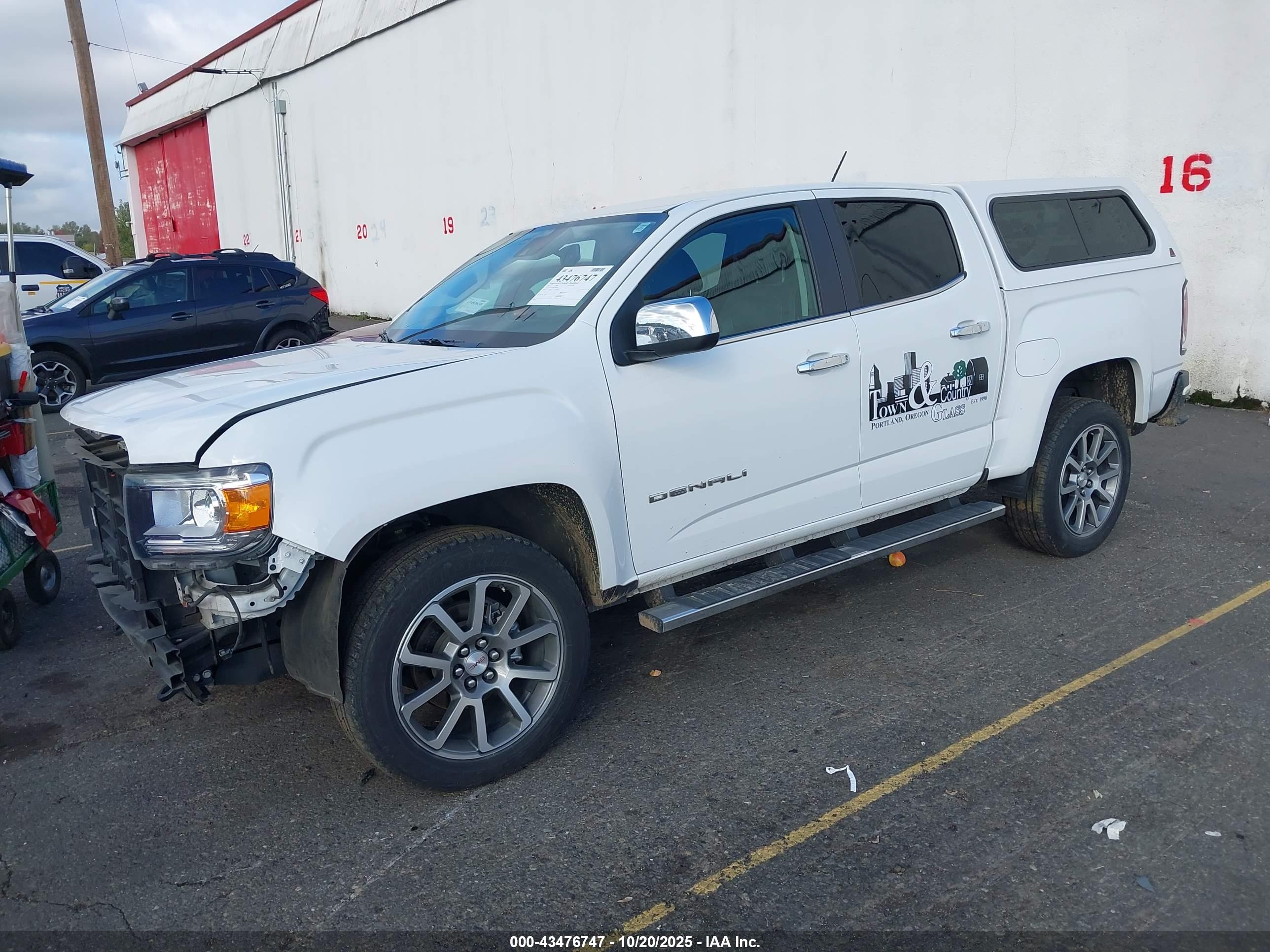 GMC CANYON image 2