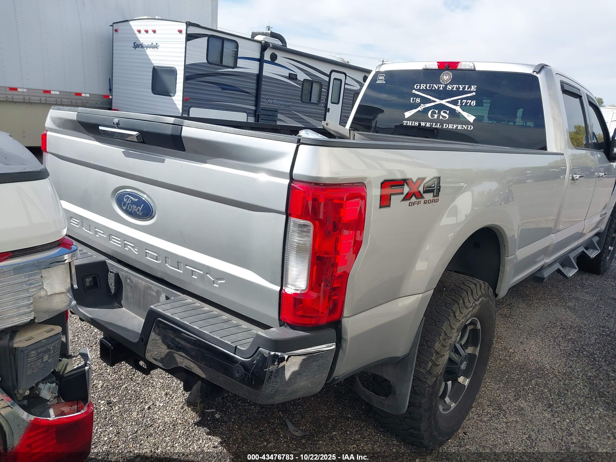 FORD F-350 image 4