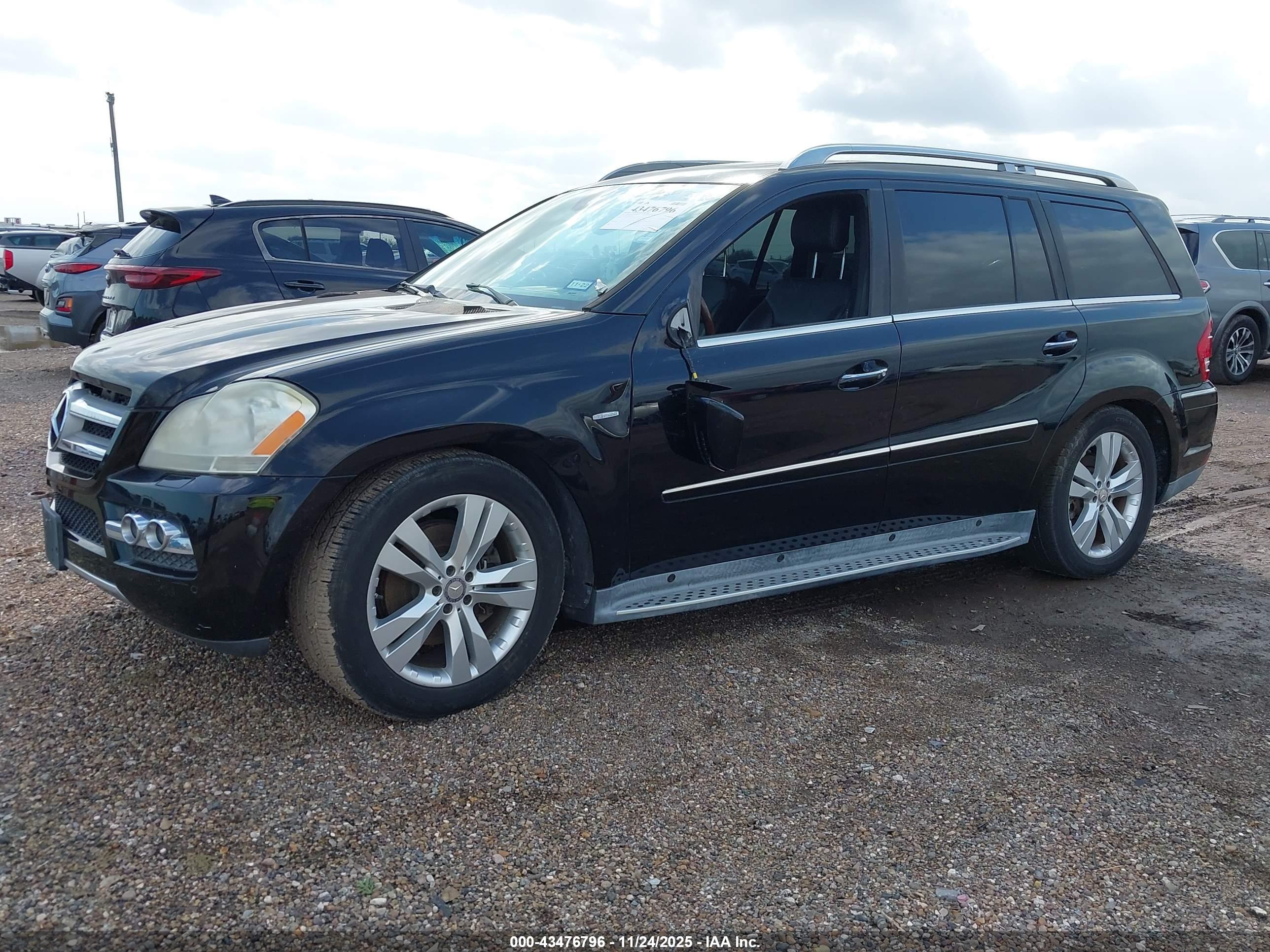 MERCEDES-BENZ GL image 2