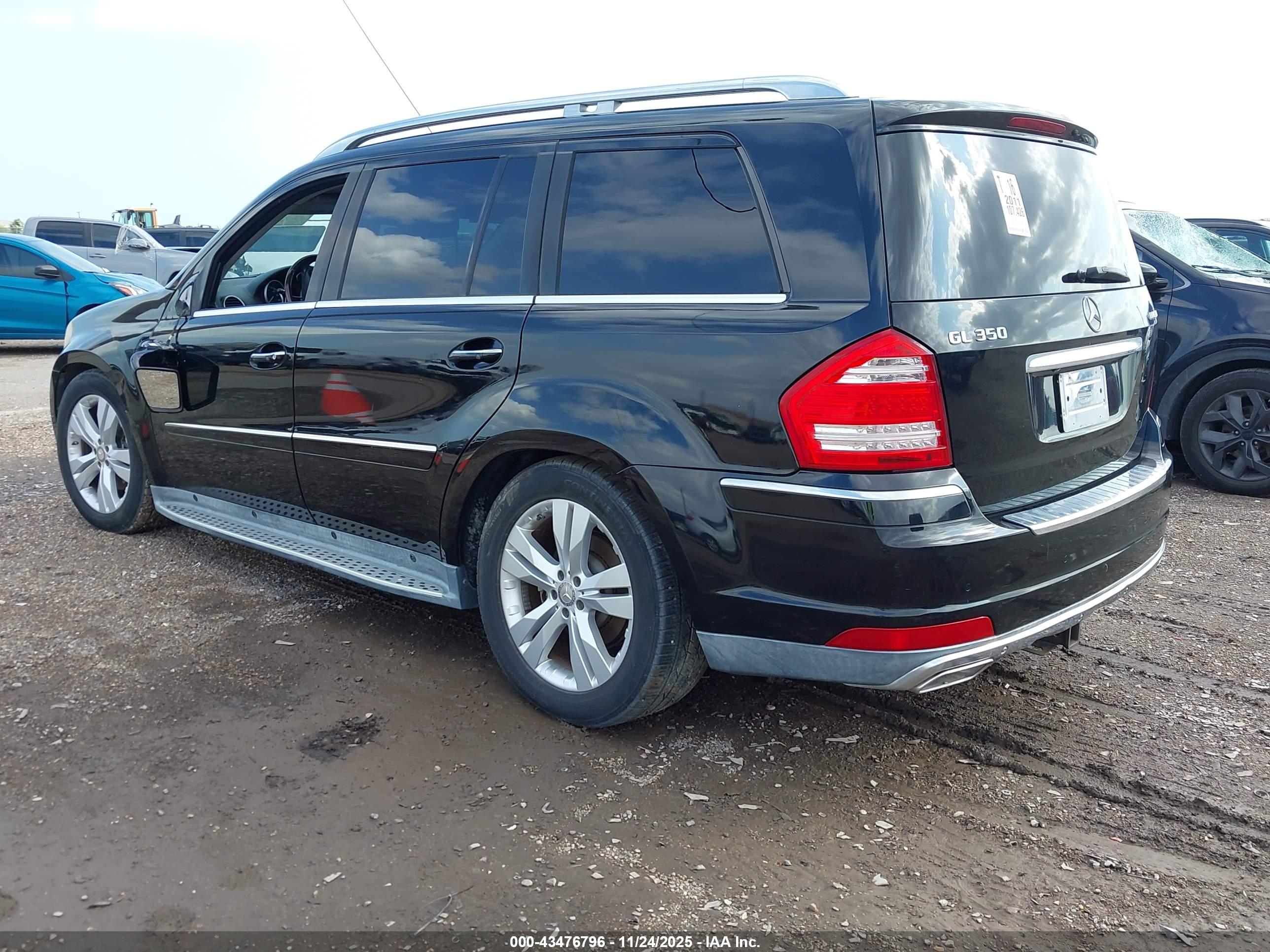 MERCEDES-BENZ GL image 3