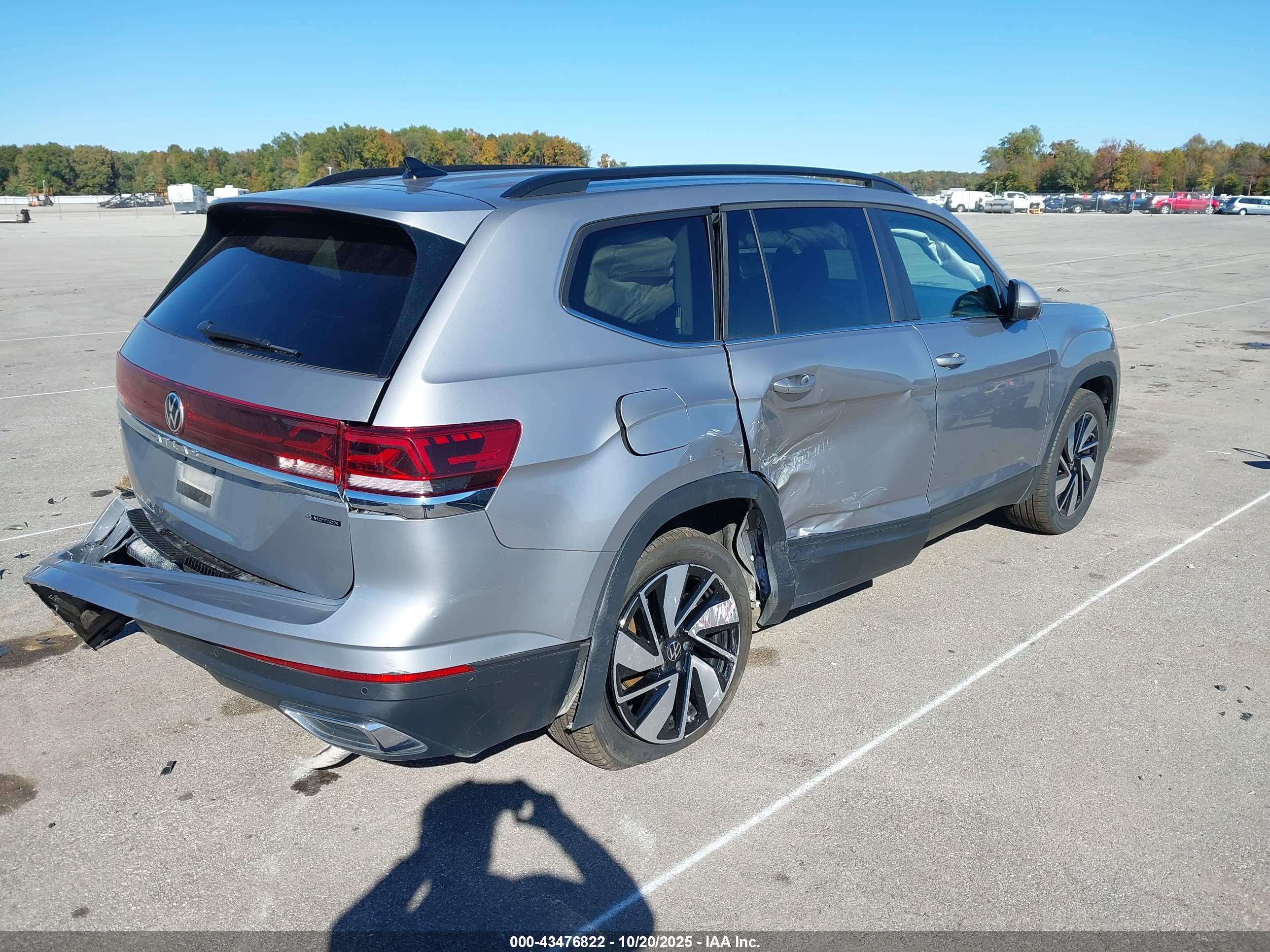 VOLKSWAGEN ATLAS image 4