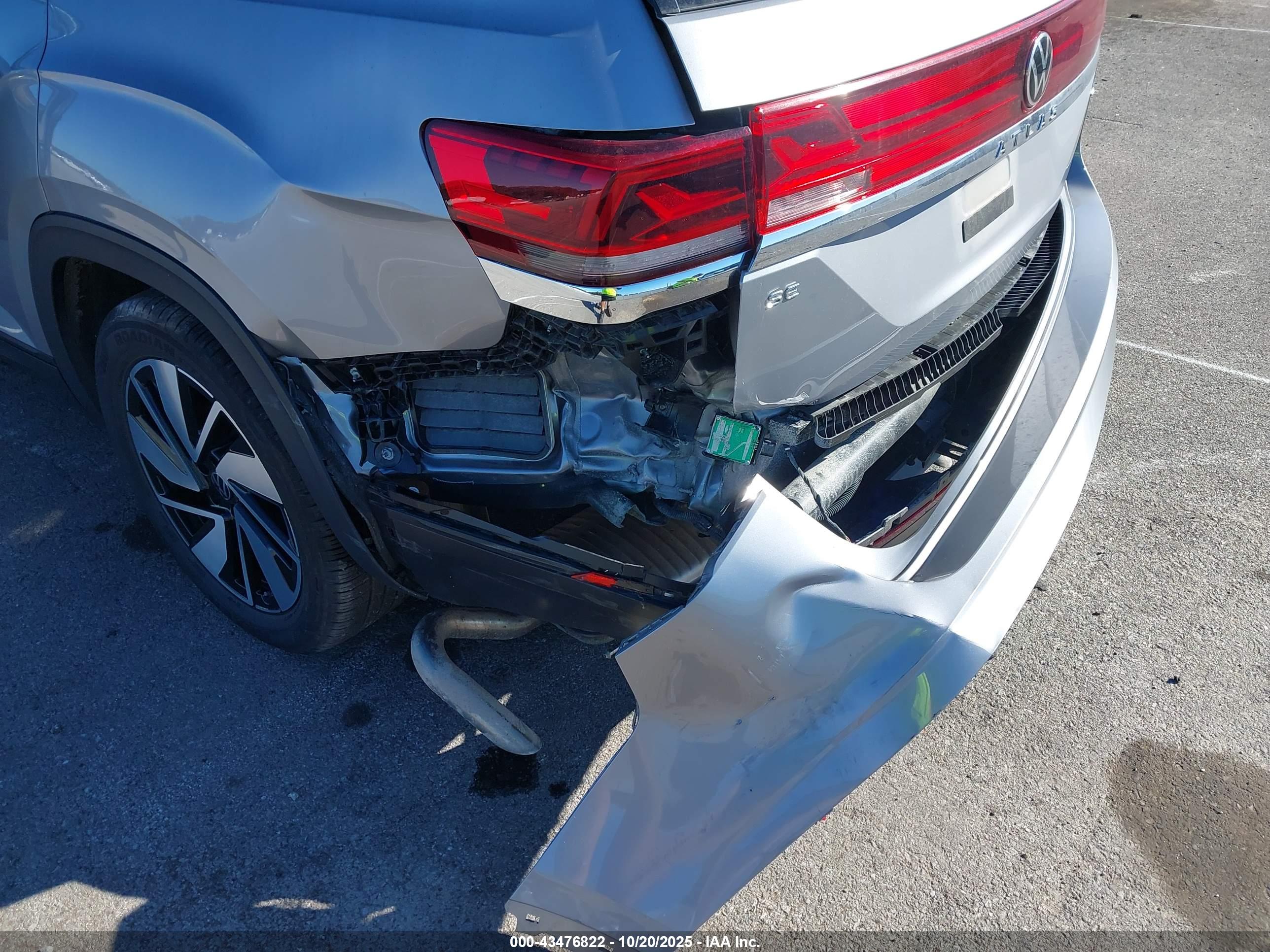 VOLKSWAGEN ATLAS image 6