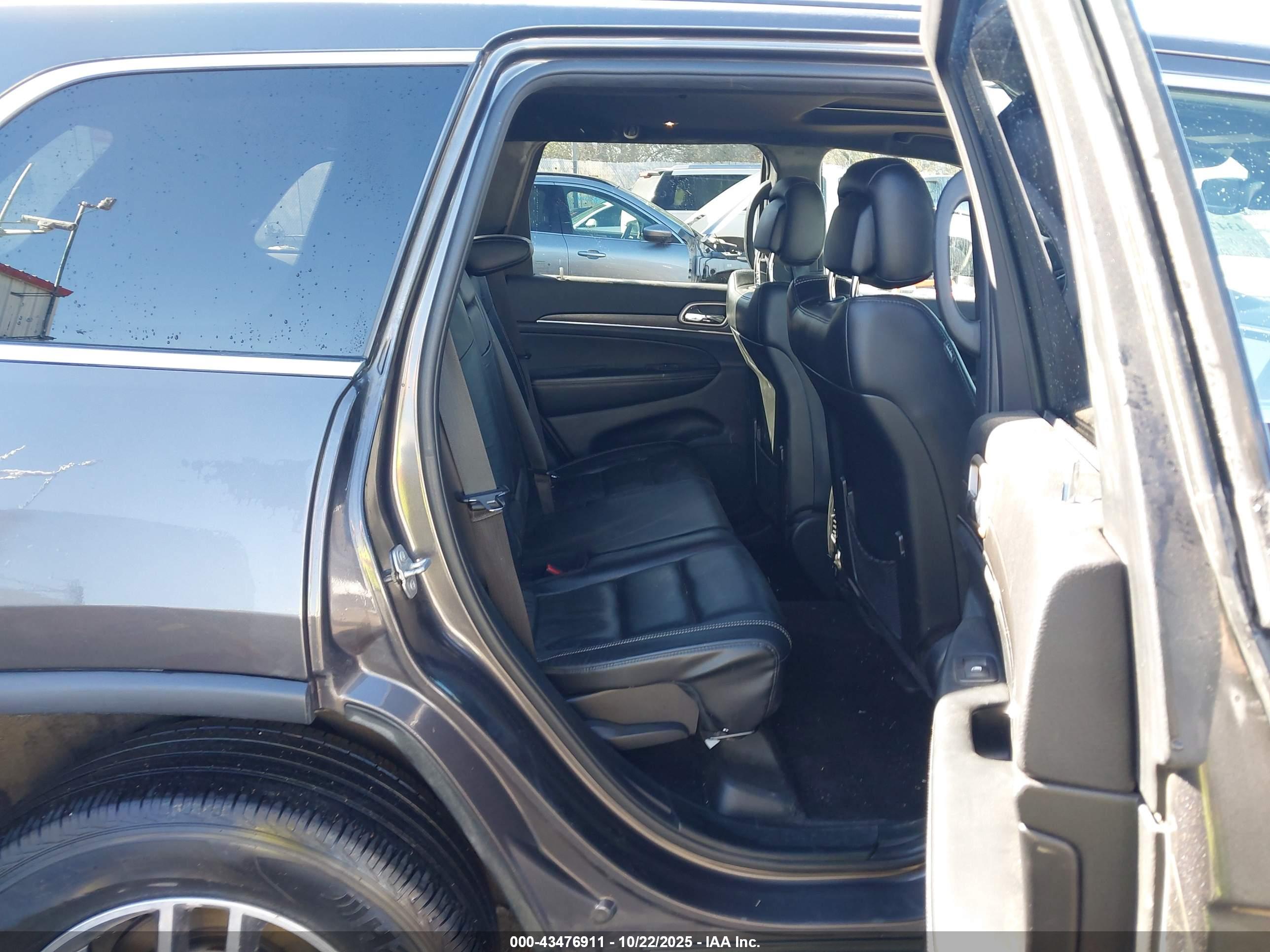 JEEP GRAND image 8