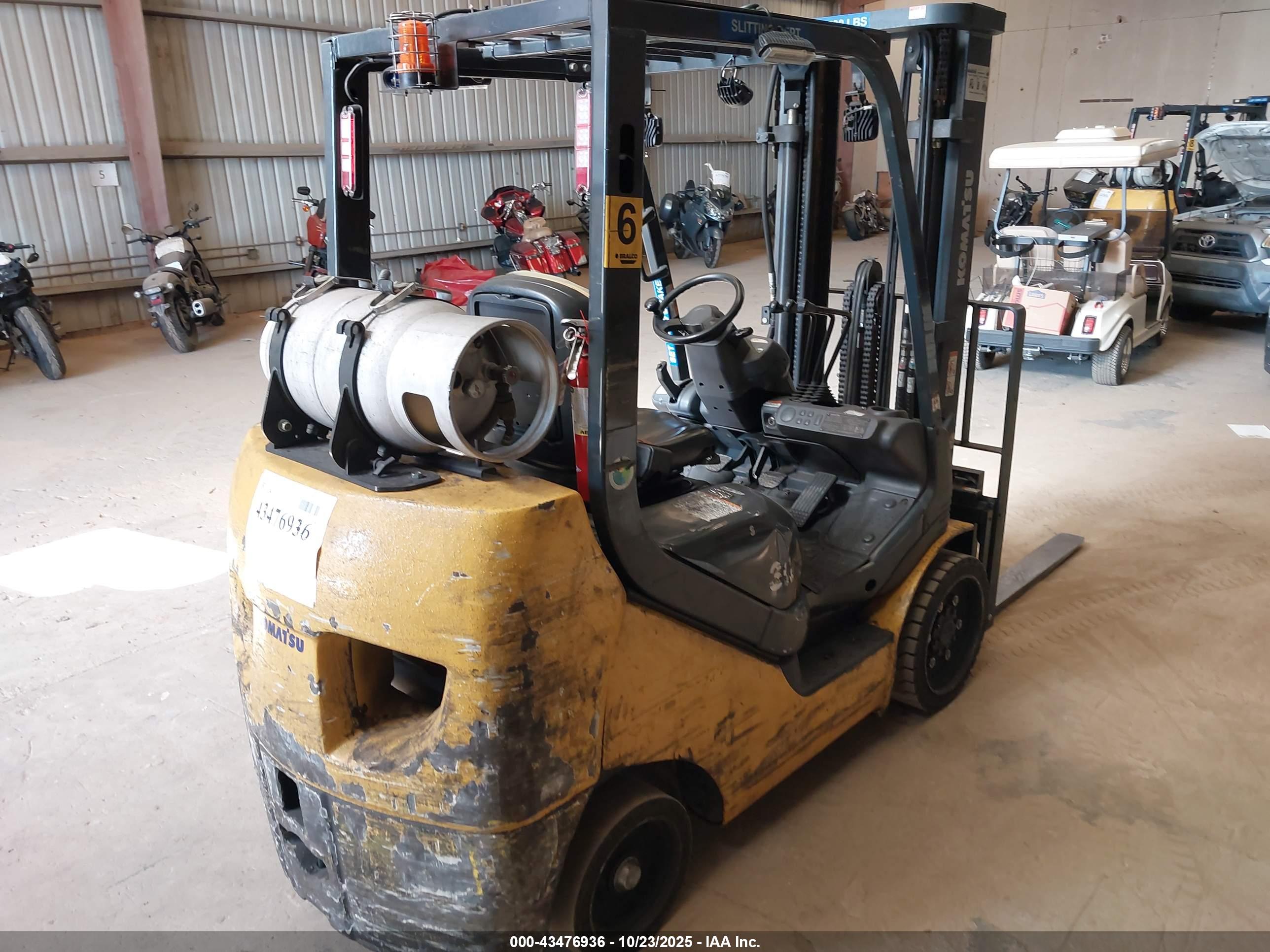 KOMATSU FG30SHT-16 image 4