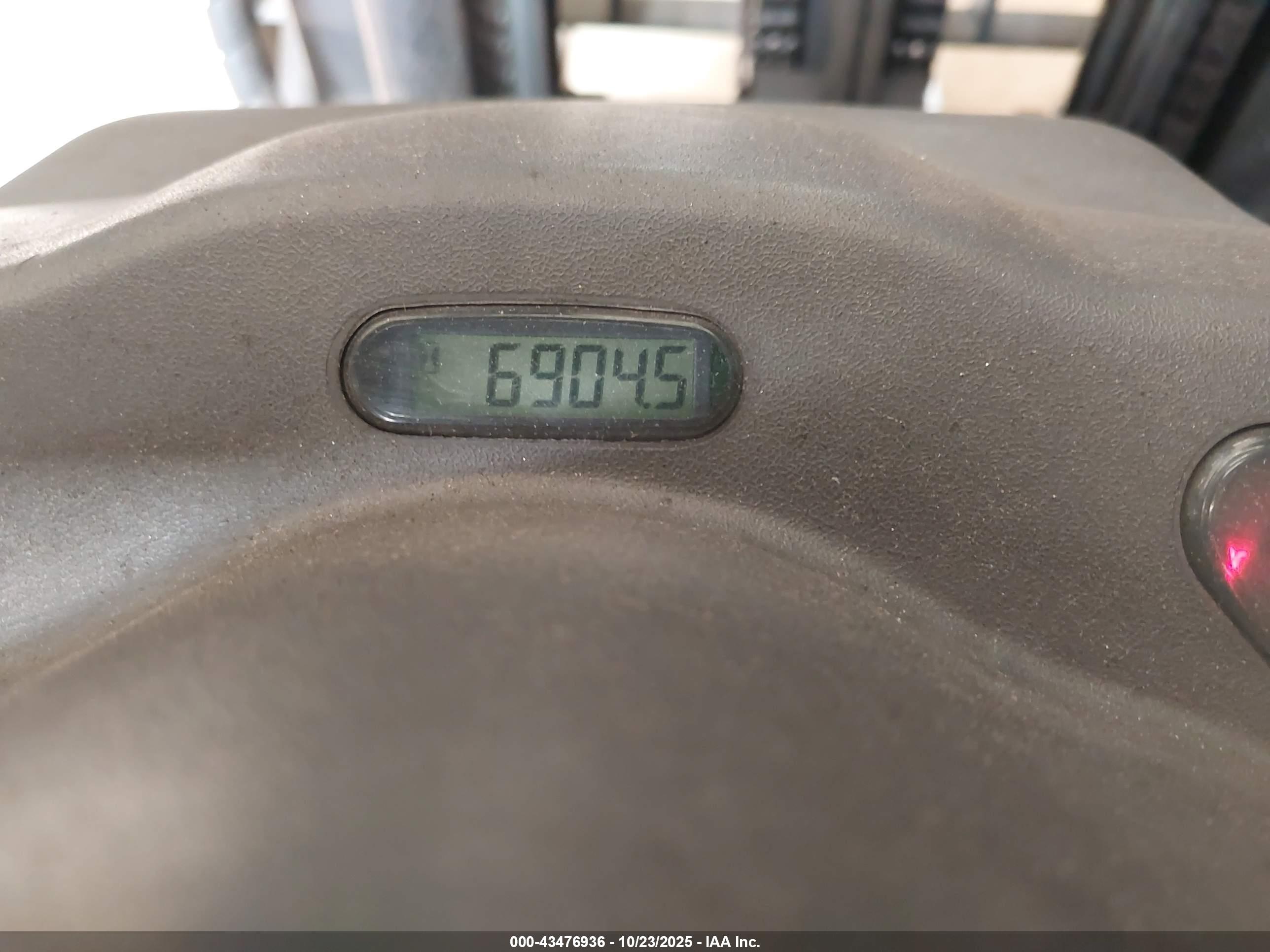 KOMATSU FG30SHT-16 image 7