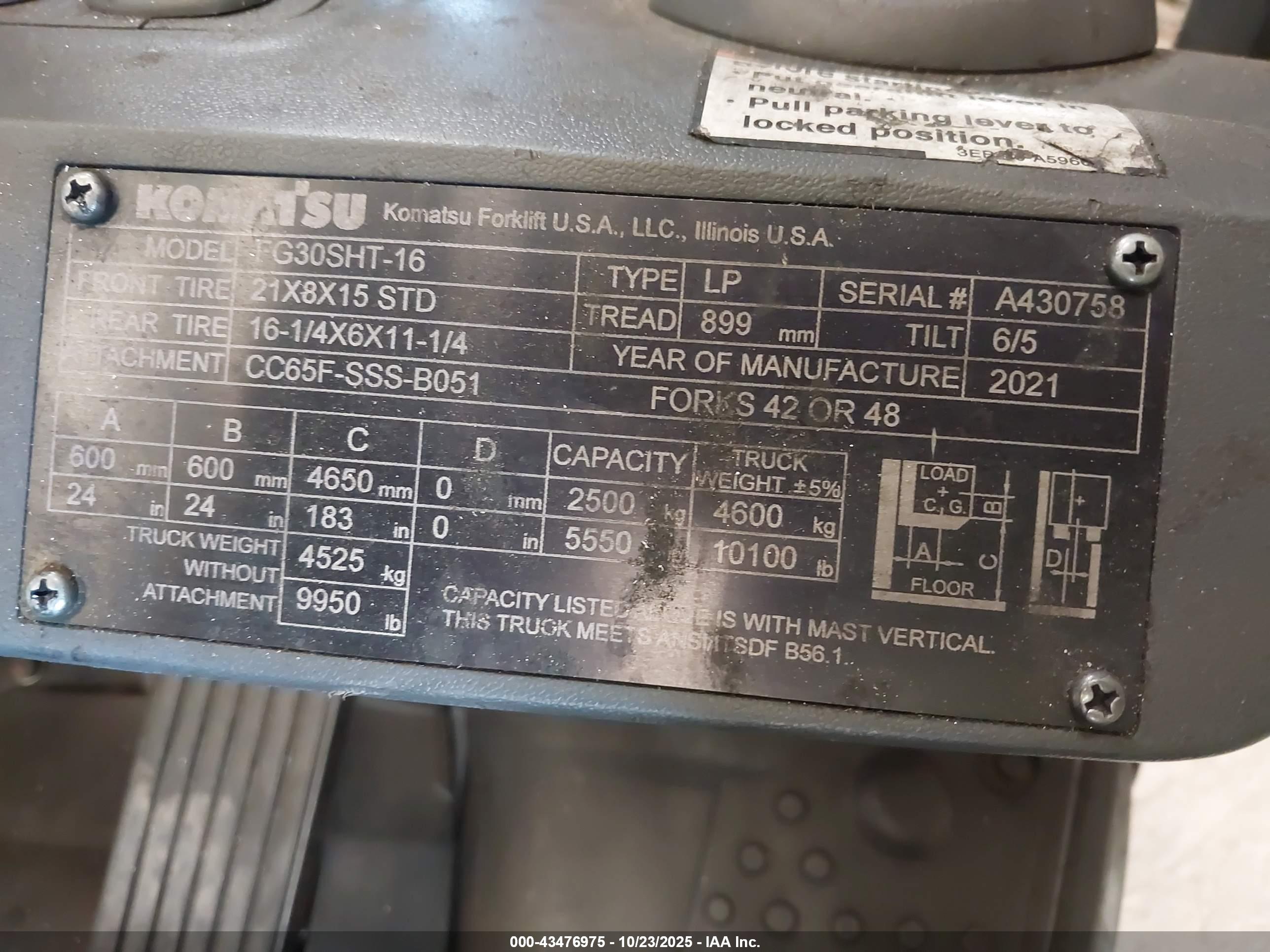 KOMATSU FG30SHT-16 image 9