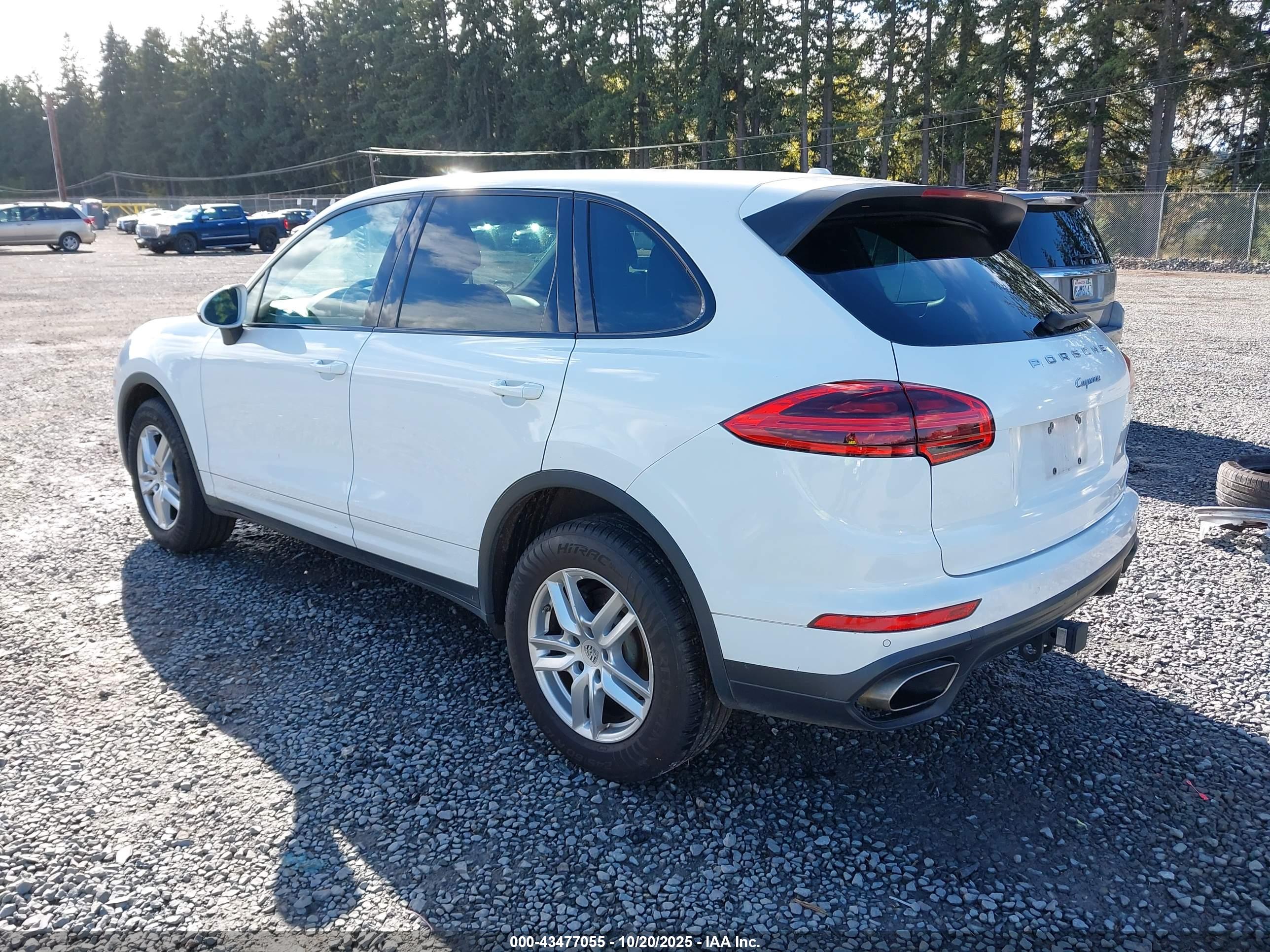 PORSCHE CAYENNE image 3