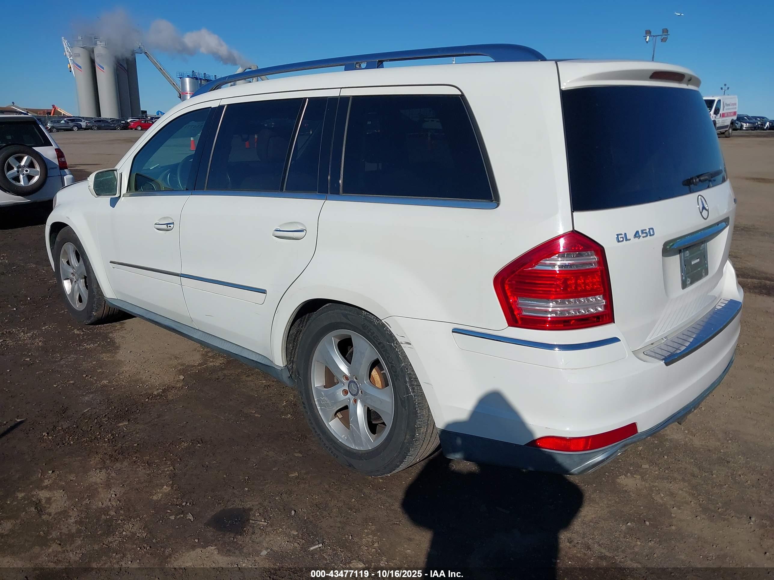 MERCEDES-BENZ GL image 3