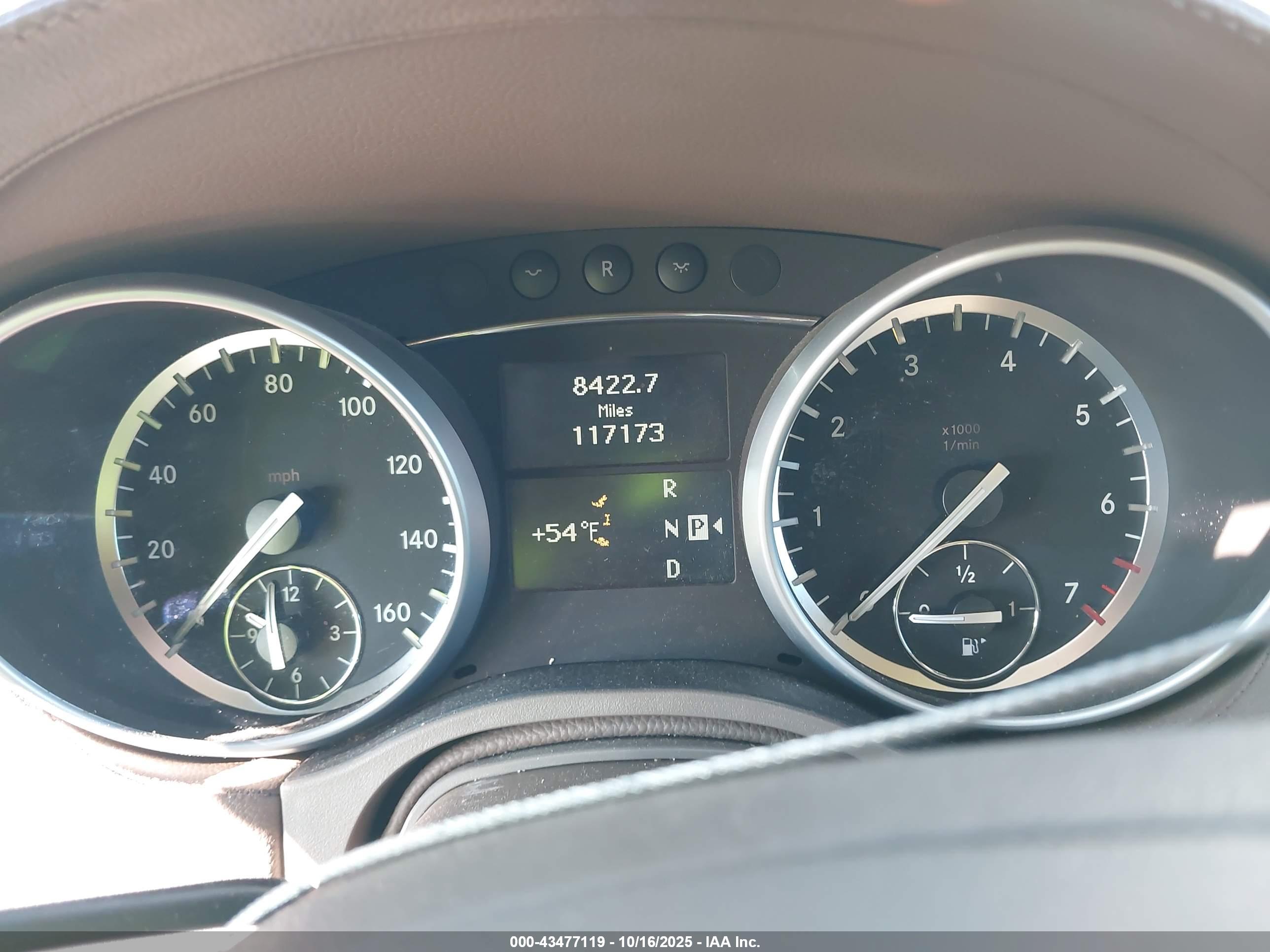 MERCEDES-BENZ GL image 7